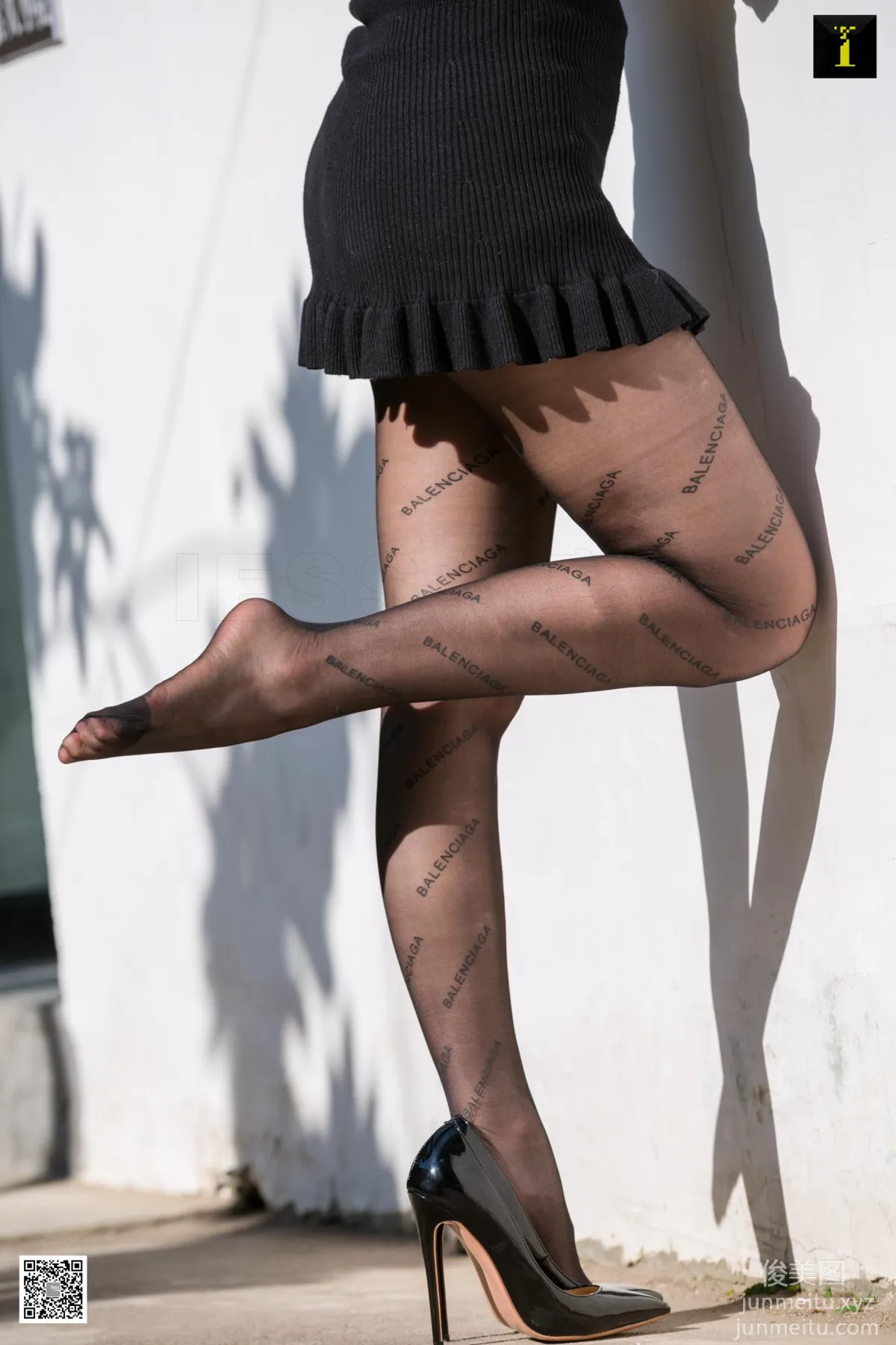 [IESS] 2020.01.15 Silk Enjoyer 658: IESS Qiuqiu, Trying on English Internet Celebrity Socks [93P] photo 43