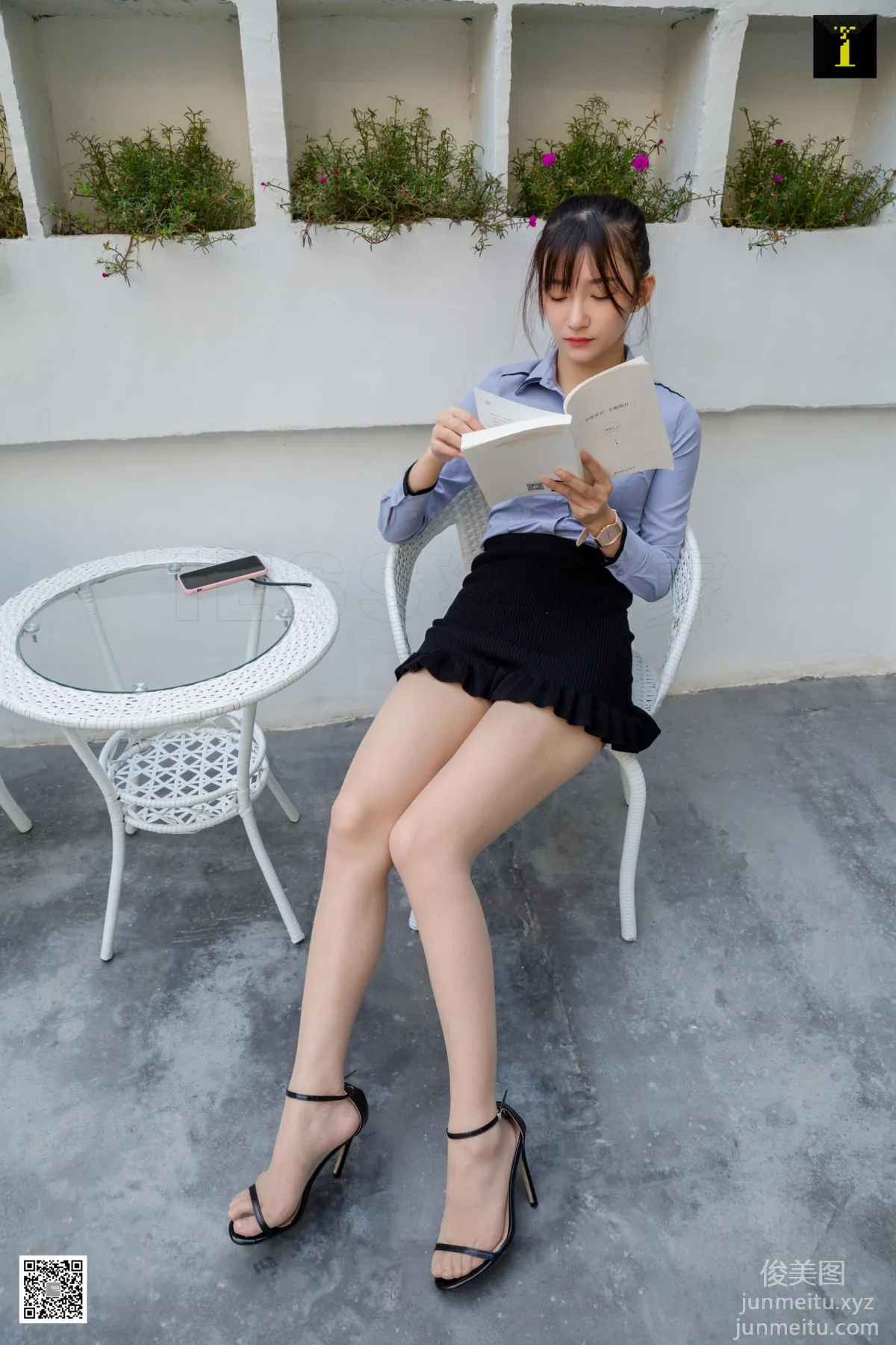 [IESS] 2020.03.30 Silk Enjoyer 710: IESS Qiuqiu, White-Collar Courtyard Relaxing [95P] photo 78