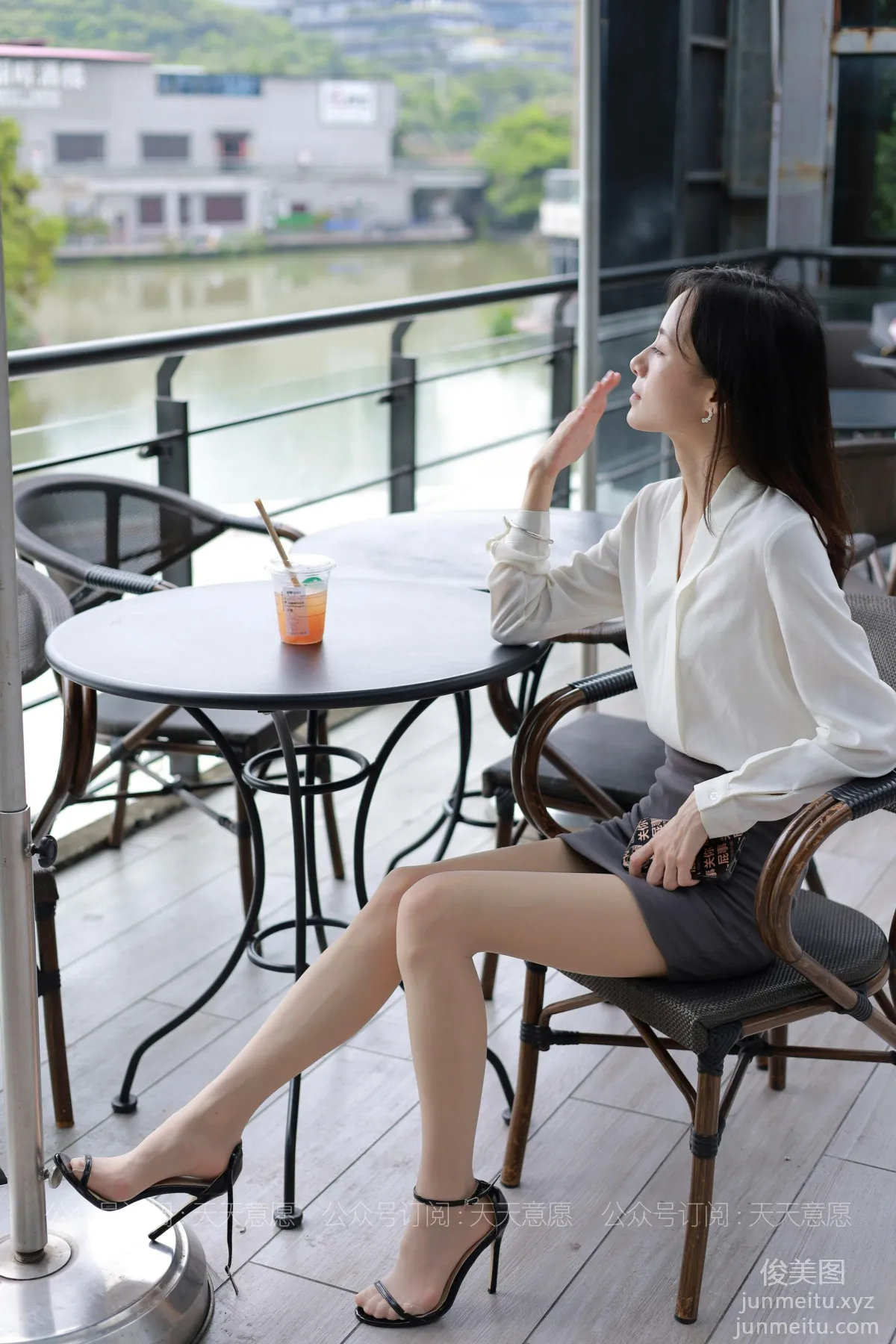 [IESS] 2021.07.08 Silk Enjoyer 855: Xiao Liu, White OL Outfit [90P] photo 2
