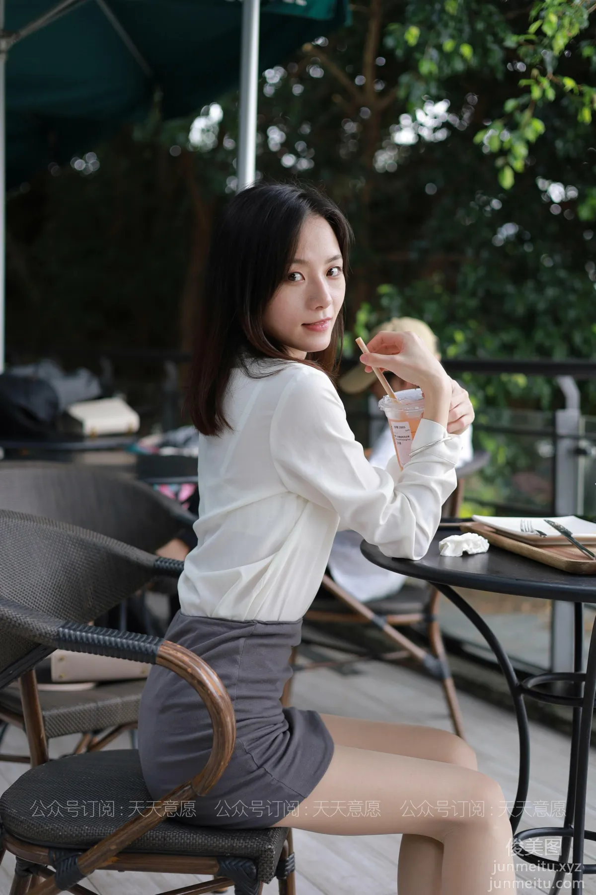 [IESS] 2021.07.08 Silk Enjoyer 855: Xiao Liu, White OL Outfit [90P] photo 3