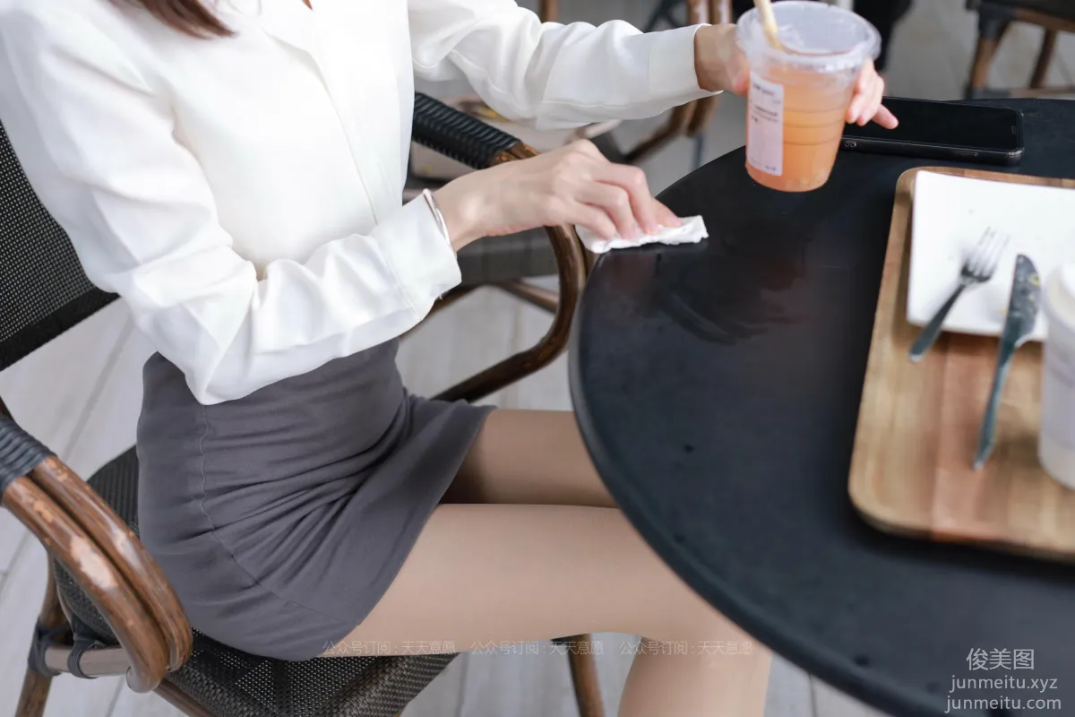 [IESS] 2021.07.08 Silk Enjoyer 855: Xiao Liu, White OL Outfit [90P] photo 8