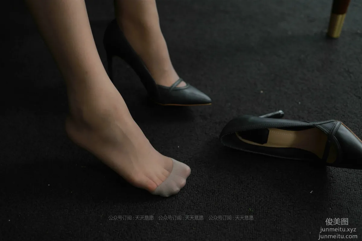 [IESS] 2021.08.08 Silk Enjoyer 883: Xiao Jie, Beauties Holding a Regular Meeting [95P] photo 23