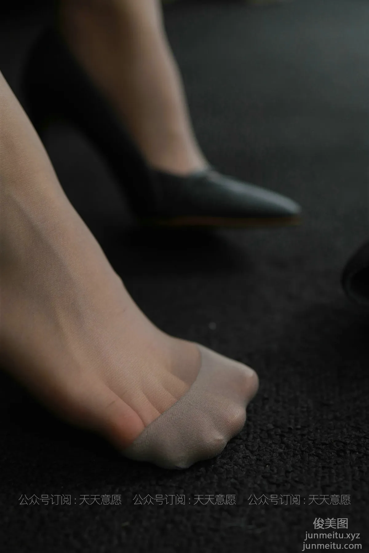 [IESS] 2021.08.08 Silk Enjoyer 883: Xiao Jie, Beauties Holding a Regular Meeting [95P] photo 24