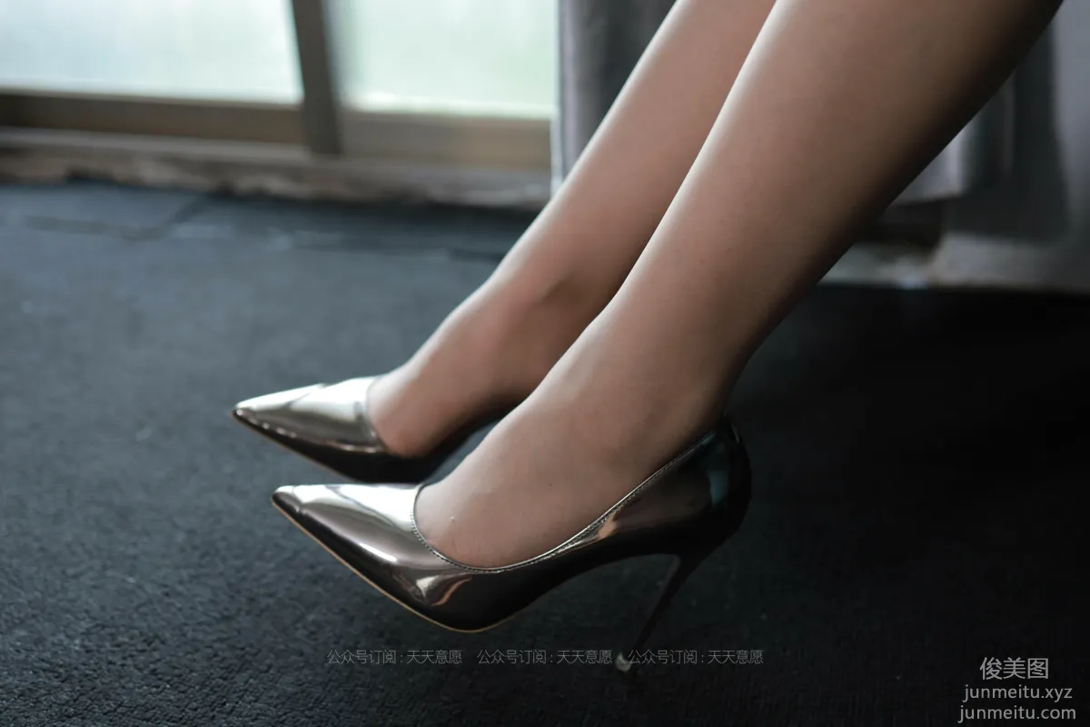 [IESS] 2021.08.16 Silk Enjoyer 891: Xiao Jie, Black Bodycon Skirt [102P] photo 37