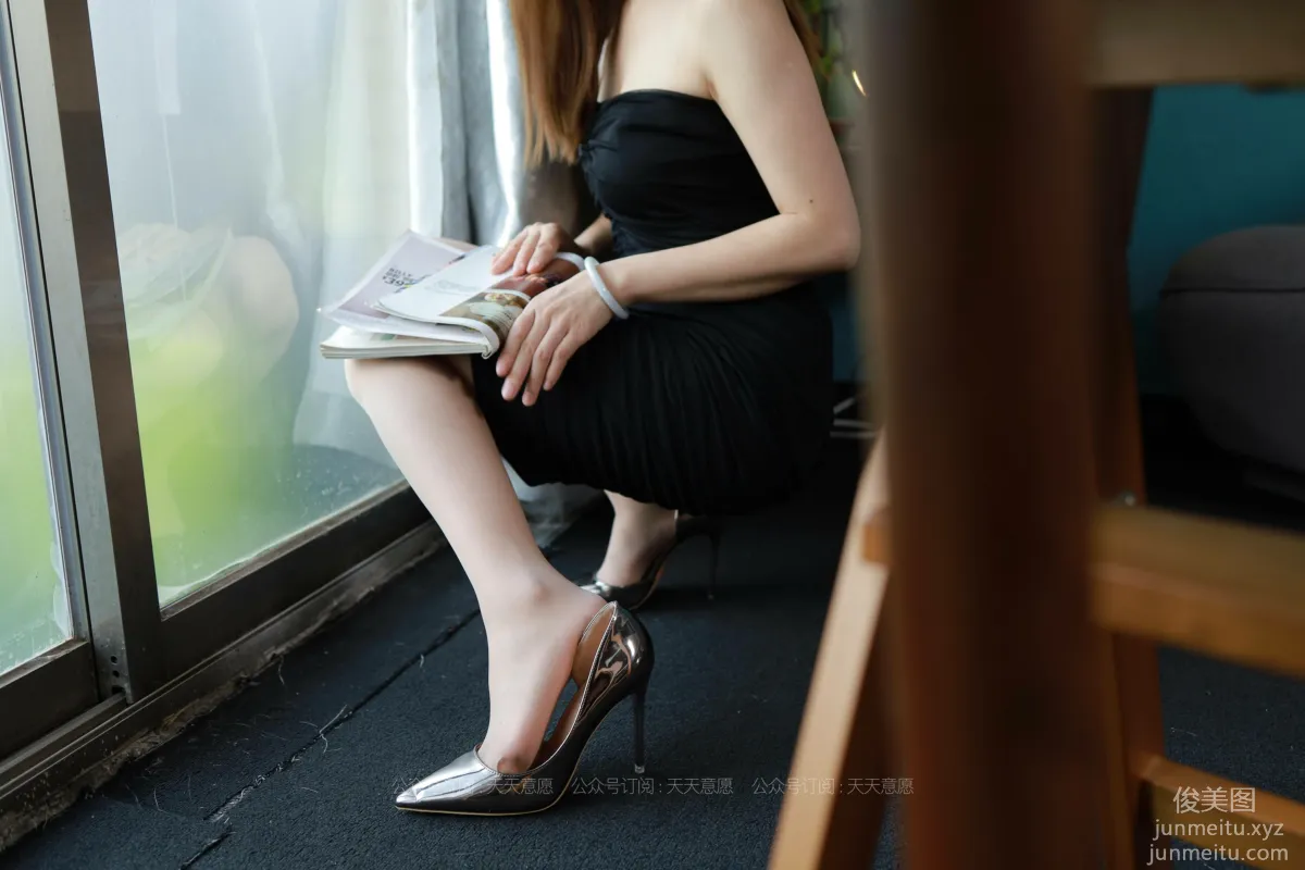 [IESS] 2021.08.16 Silk Enjoyer 891: Xiao Jie, Black Bodycon Skirt [102P] photo 47