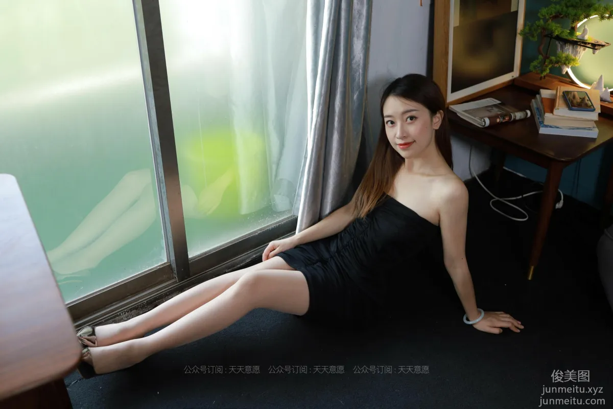 [IESS] 2021.08.16 Silk Enjoyer 891: Xiao Jie, Black Bodycon Skirt [102P] photo 53