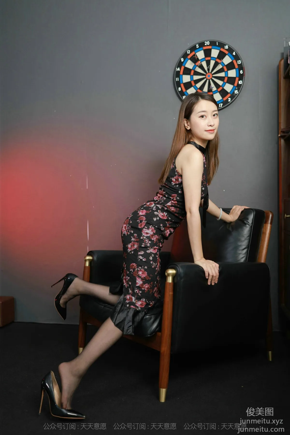 [IESS] 2021.08.21 Silk Enjoyer 896: Xiao Jie, Halter Dress [105P] photo 38