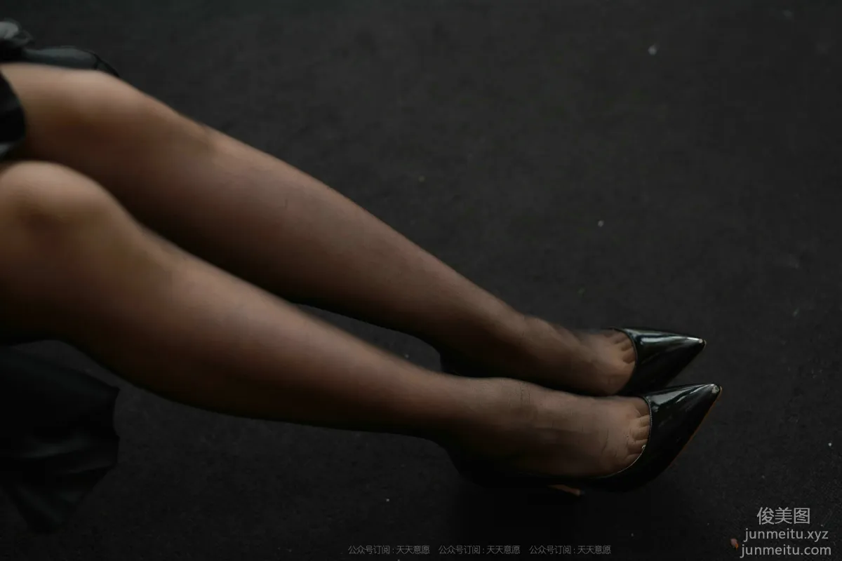 [IESS] 2021.08.21 Silk Enjoyer 896: Xiao Jie, Halter Dress [105P] photo 76