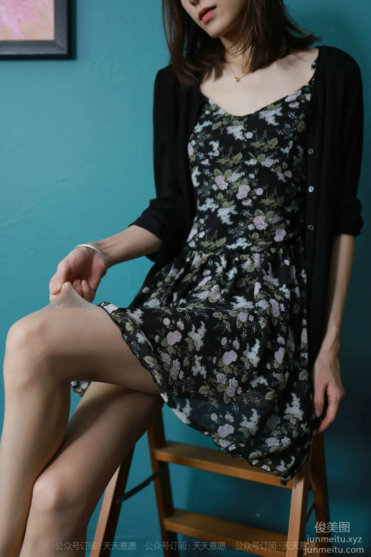 [IESS] 2021.09.17 Silk Enjoyer 921: Xiao Liu, Floral Short Skirt [89P] photo 9