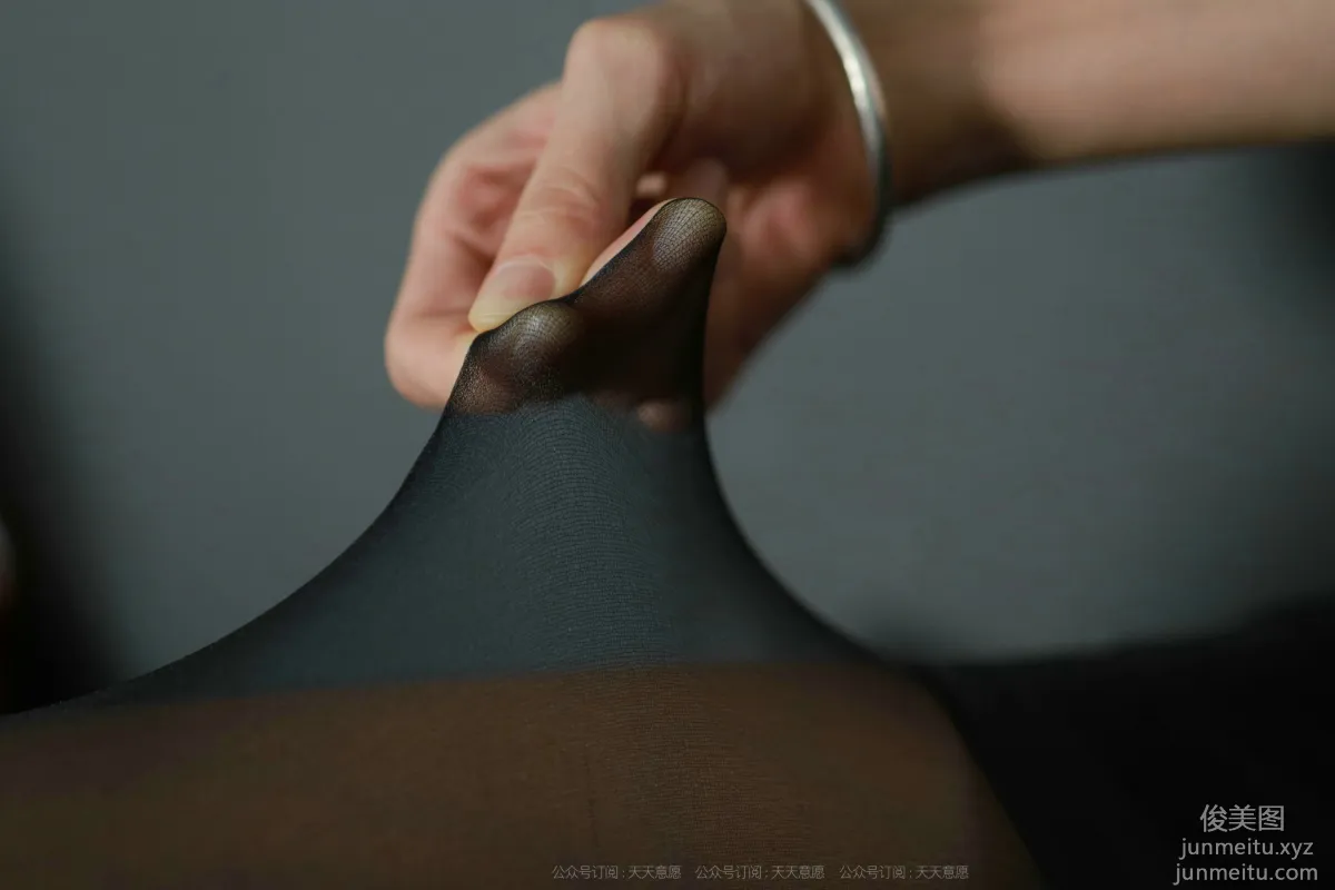 [IESS] 2021.10.03 Silk Enjoyer 936: Xiao Liu, Sexy Leather Skirt [93P] photo 49