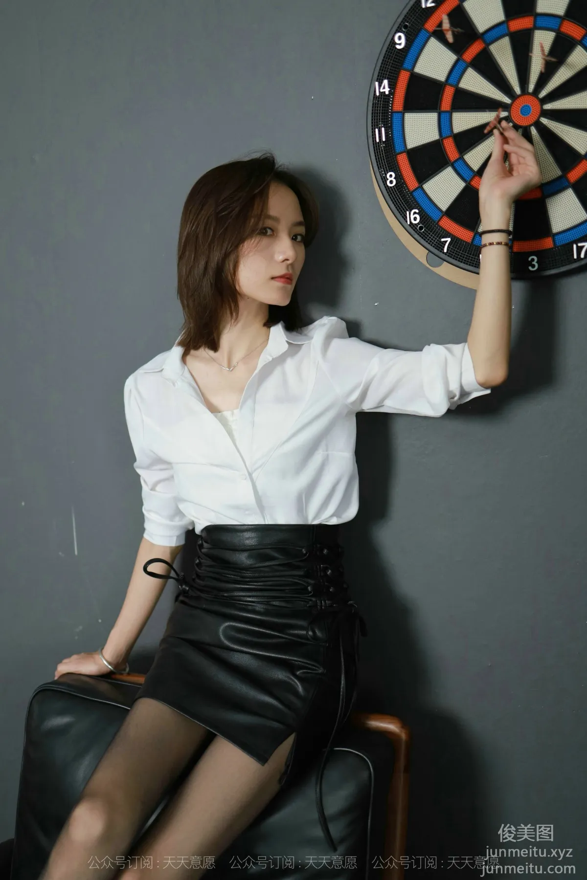 [IESS] 2021.10.03 Silk Enjoyer 936: Xiao Liu, Sexy Leather Skirt [93P] photo 54