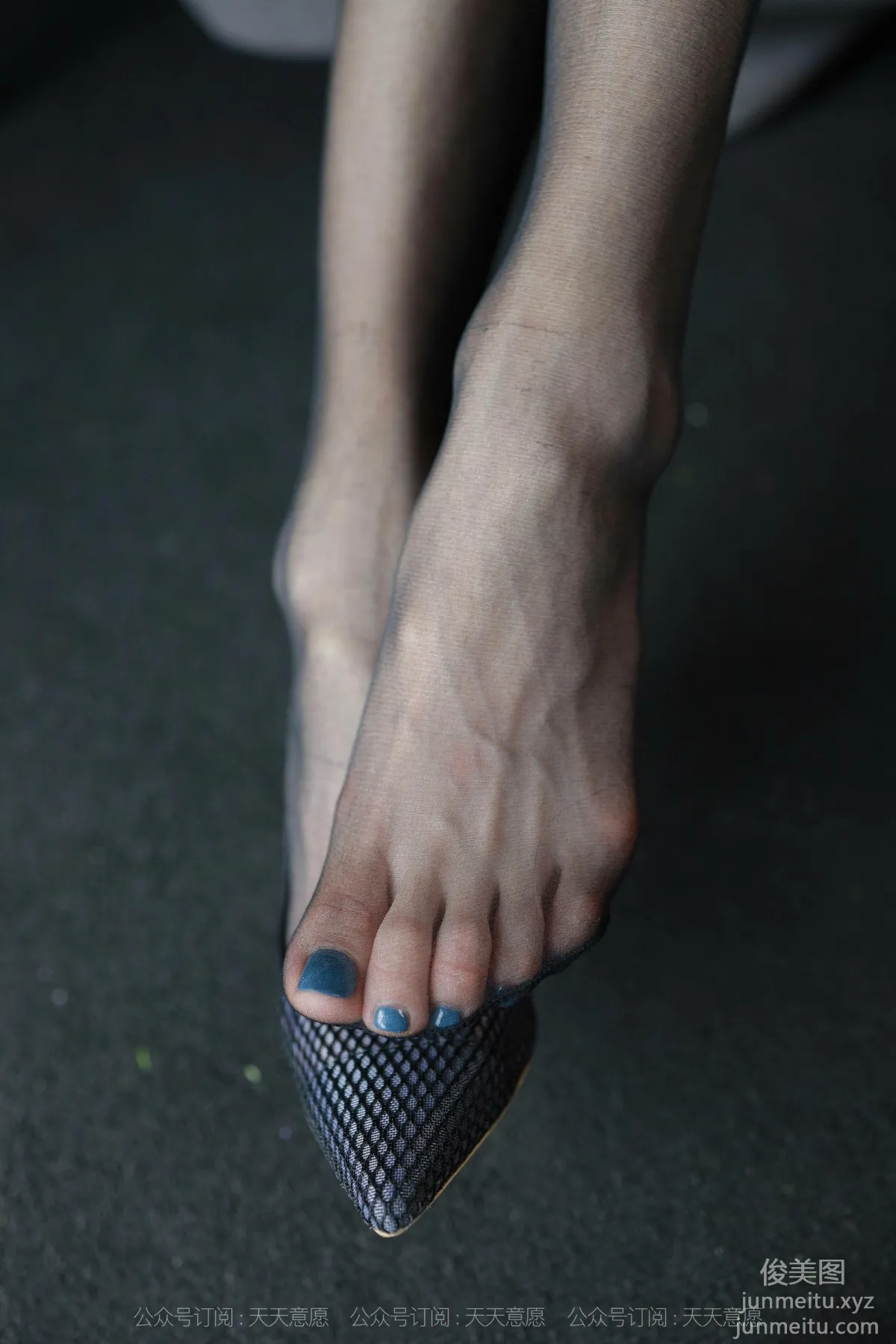 [IESS] 2021.10.11 Silk Enjoyer 944: Xiao Liu, Black Silk Ribbon [90P] photo 16