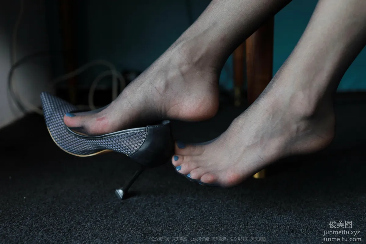 [IESS] 2021.10.11 Silk Enjoyer 944: Xiao Liu, Black Silk Ribbon [90P] photo 23
