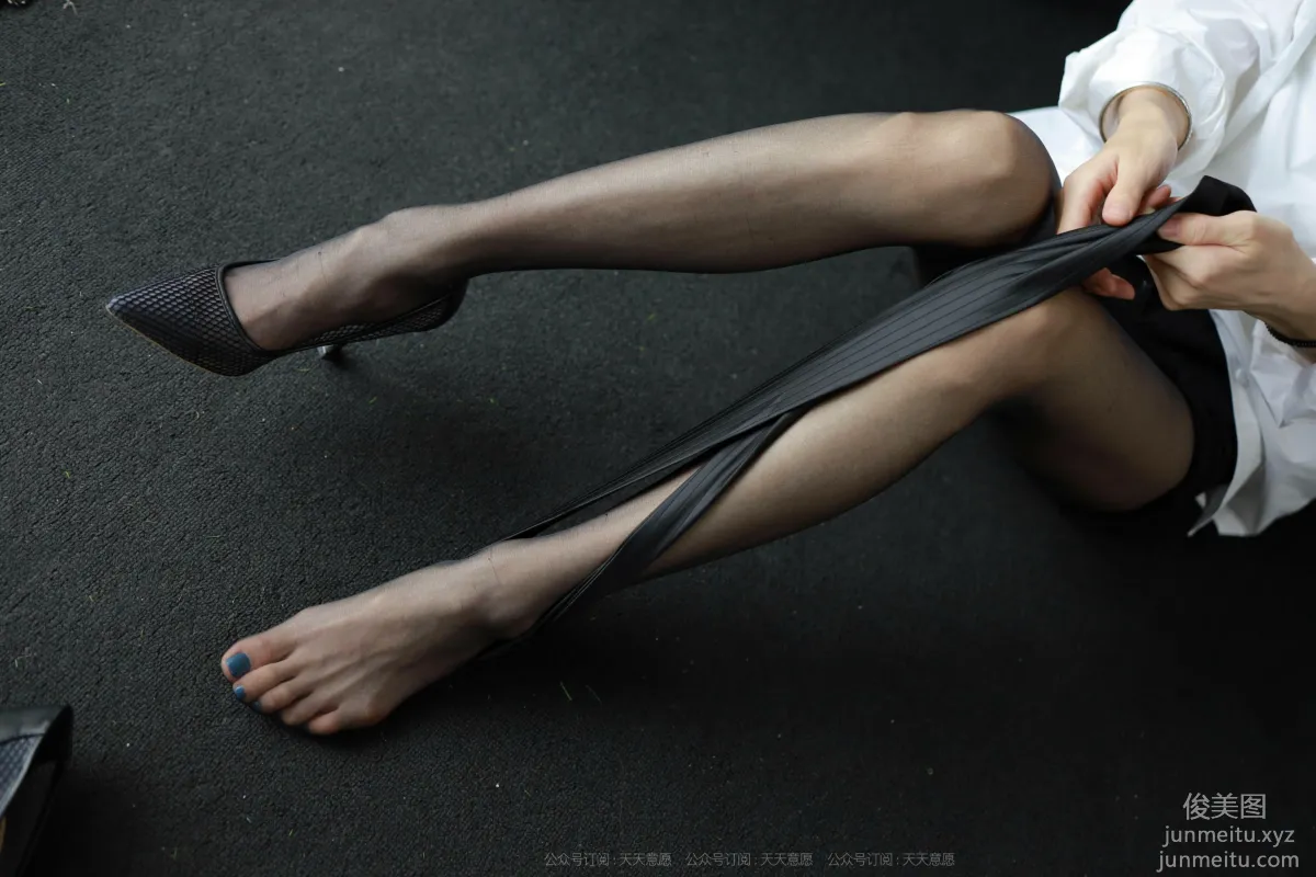 [IESS] 2021.10.11 Silk Enjoyer 944: Xiao Liu, Black Silk Ribbon [90P] photo 57