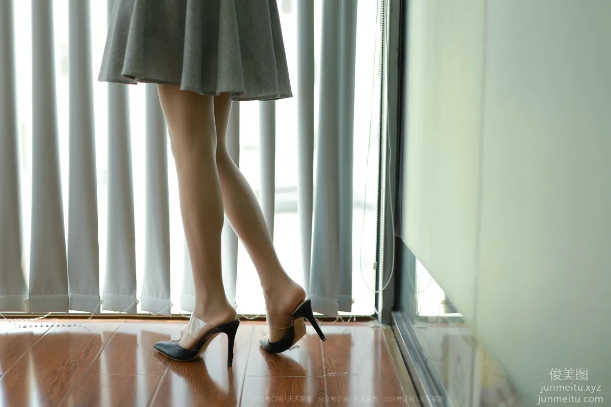 [IESS] 2021.10.18 Silk Enjoyer 951: Mei Zi, The Obedient Female Secretary [90P] photo 21