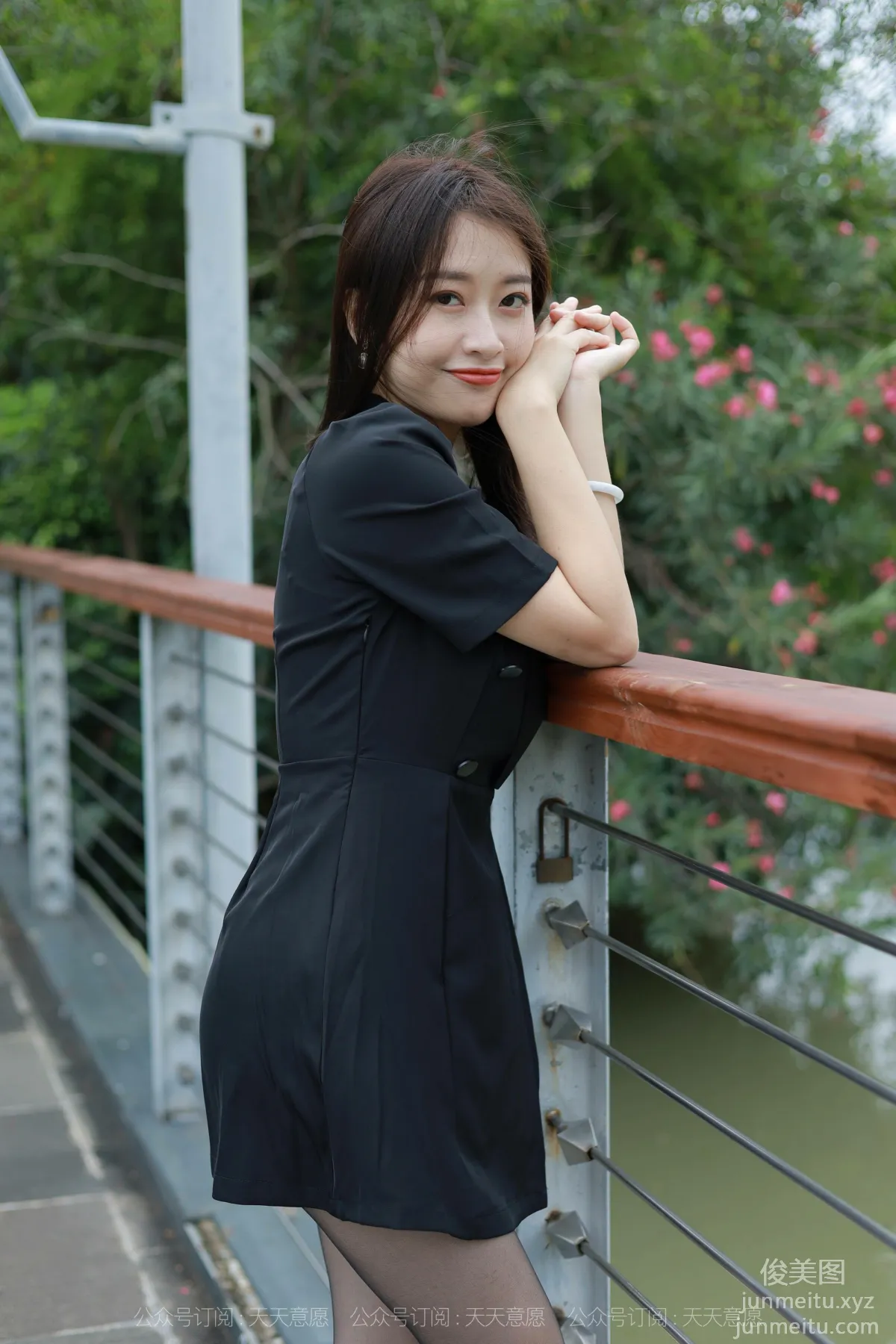 [IESS] 2021.10.20 Silk Enjoyer 953: Xiao Jie, Beauty on the Bridge [96P] photo 13