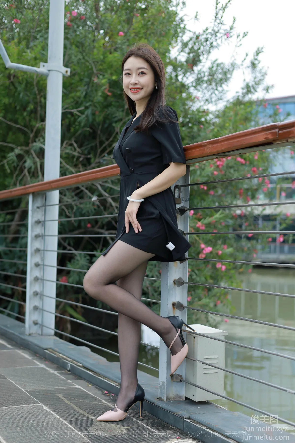 [IESS] 2021.10.20 Silk Enjoyer 953: Xiao Jie, Beauty on the Bridge [96P] photo 16