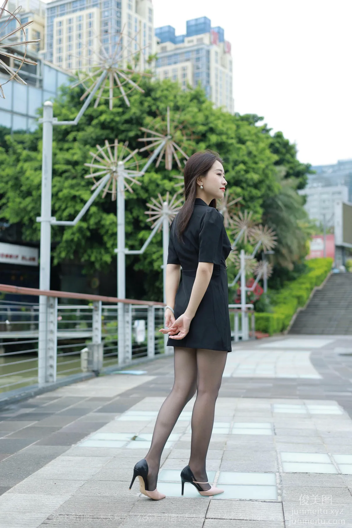 [IESS] 2021.10.20 Silk Enjoyer 953: Xiao Jie, Beauty on the Bridge [96P] photo 23