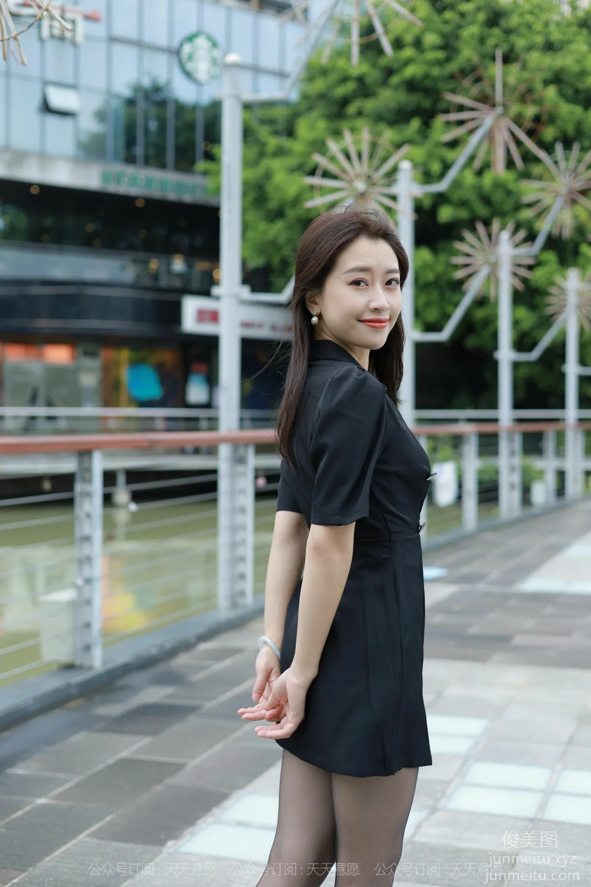 [IESS] 2021.10.20 Silk Enjoyer 953: Xiao Jie, Beauty on the Bridge [96P] photo 24