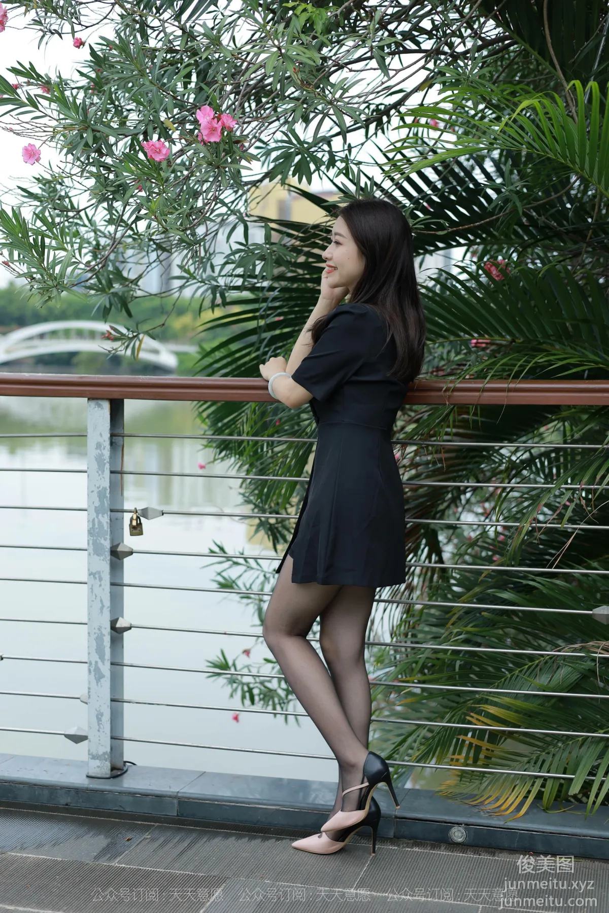 [IESS] 2021.10.20 Silk Enjoyer 953: Xiao Jie, Beauty on the Bridge [96P] photo 27