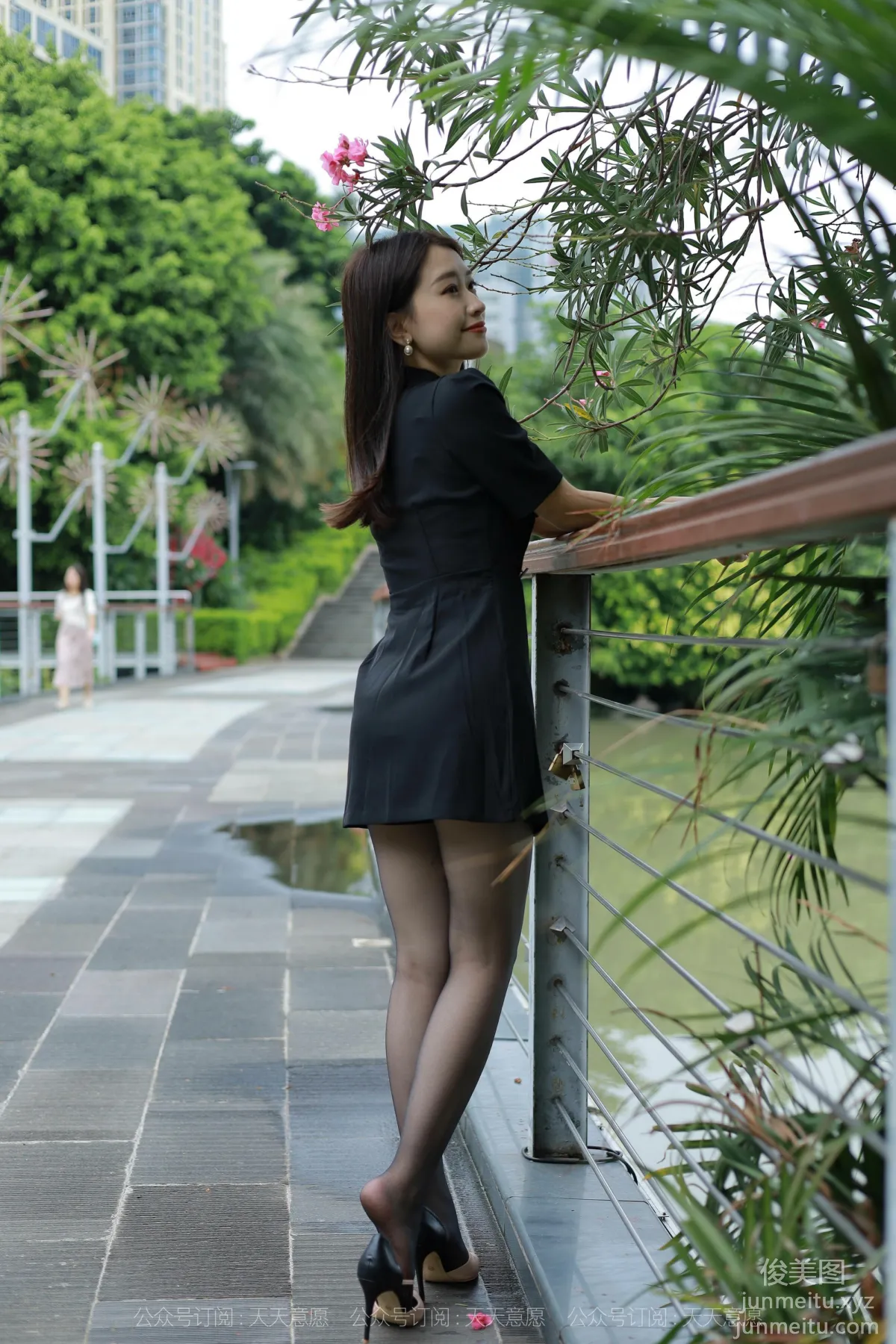 [IESS] 2021.10.20 Silk Enjoyer 953: Xiao Jie, Beauty on the Bridge [96P] photo 36