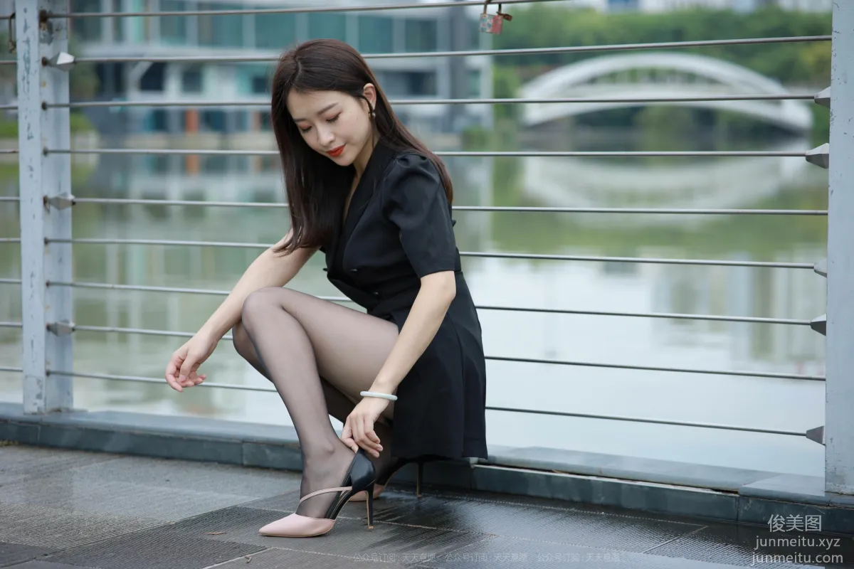 [IESS] 2021.10.20 Silk Enjoyer 953: Xiao Jie, Beauty on the Bridge [96P] photo 47