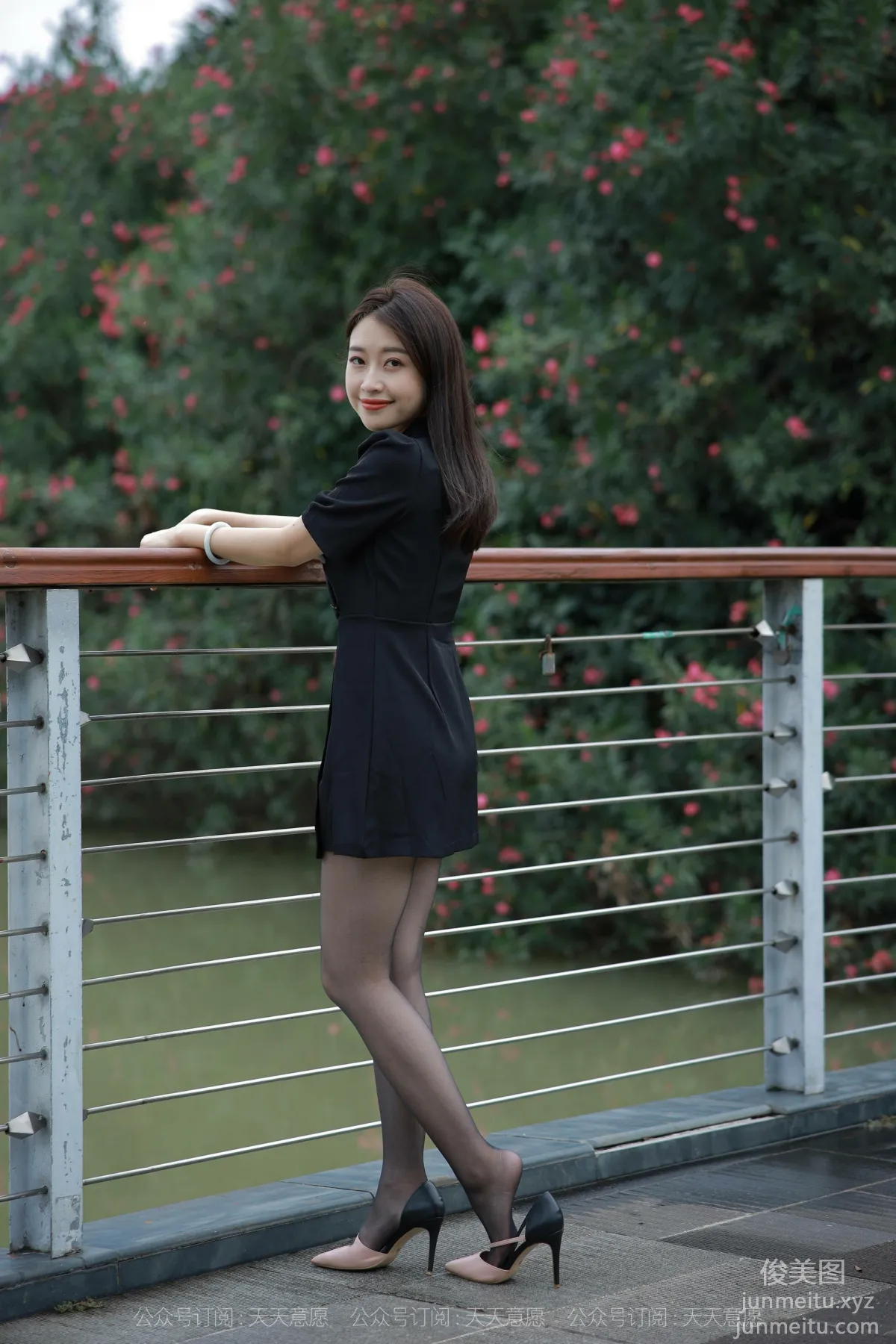 [IESS] 2021.10.20 Silk Enjoyer 953: Xiao Jie, Beauty on the Bridge [96P] photo 61