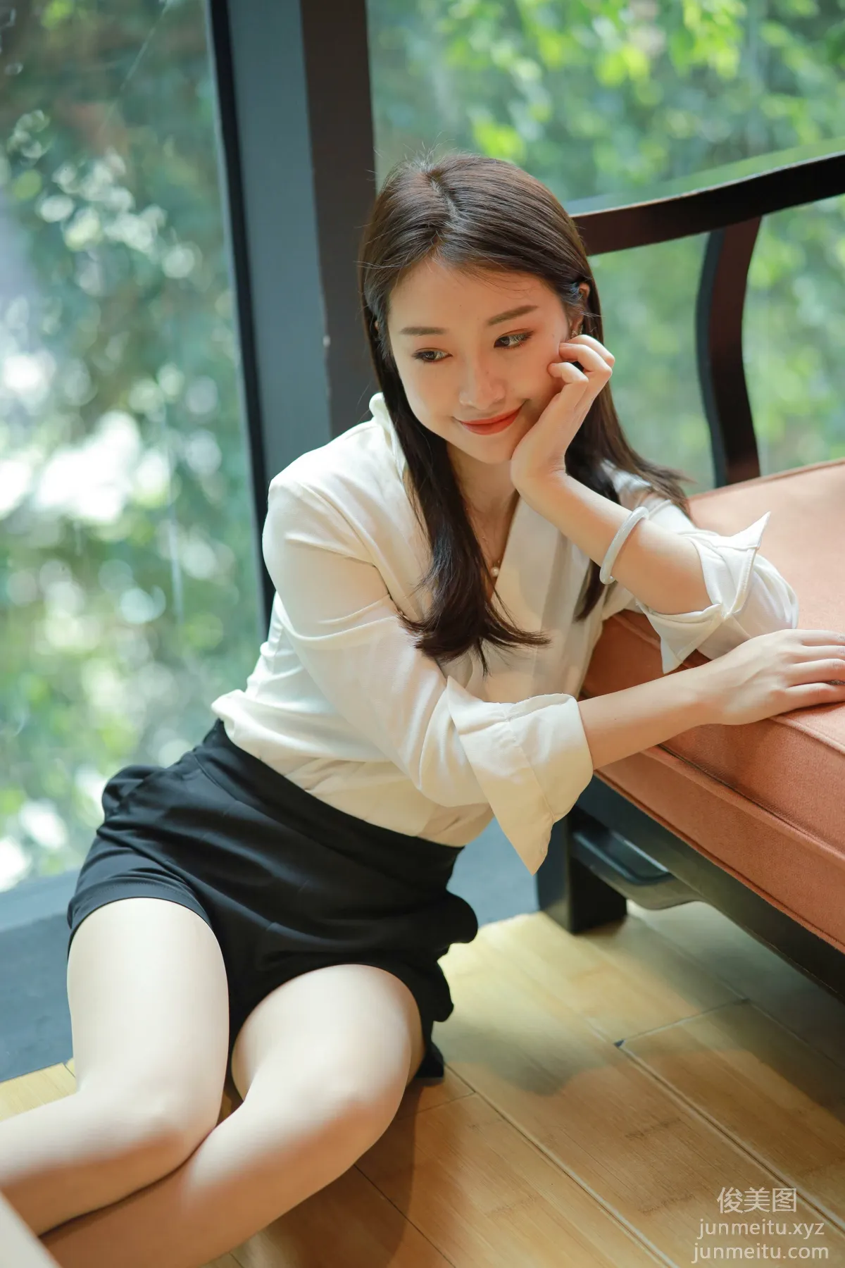 [IESS] 2021.11.03 Silk Enjoyer 964: Xiao Jie, Beauty on the Sofa [100P] photo 75