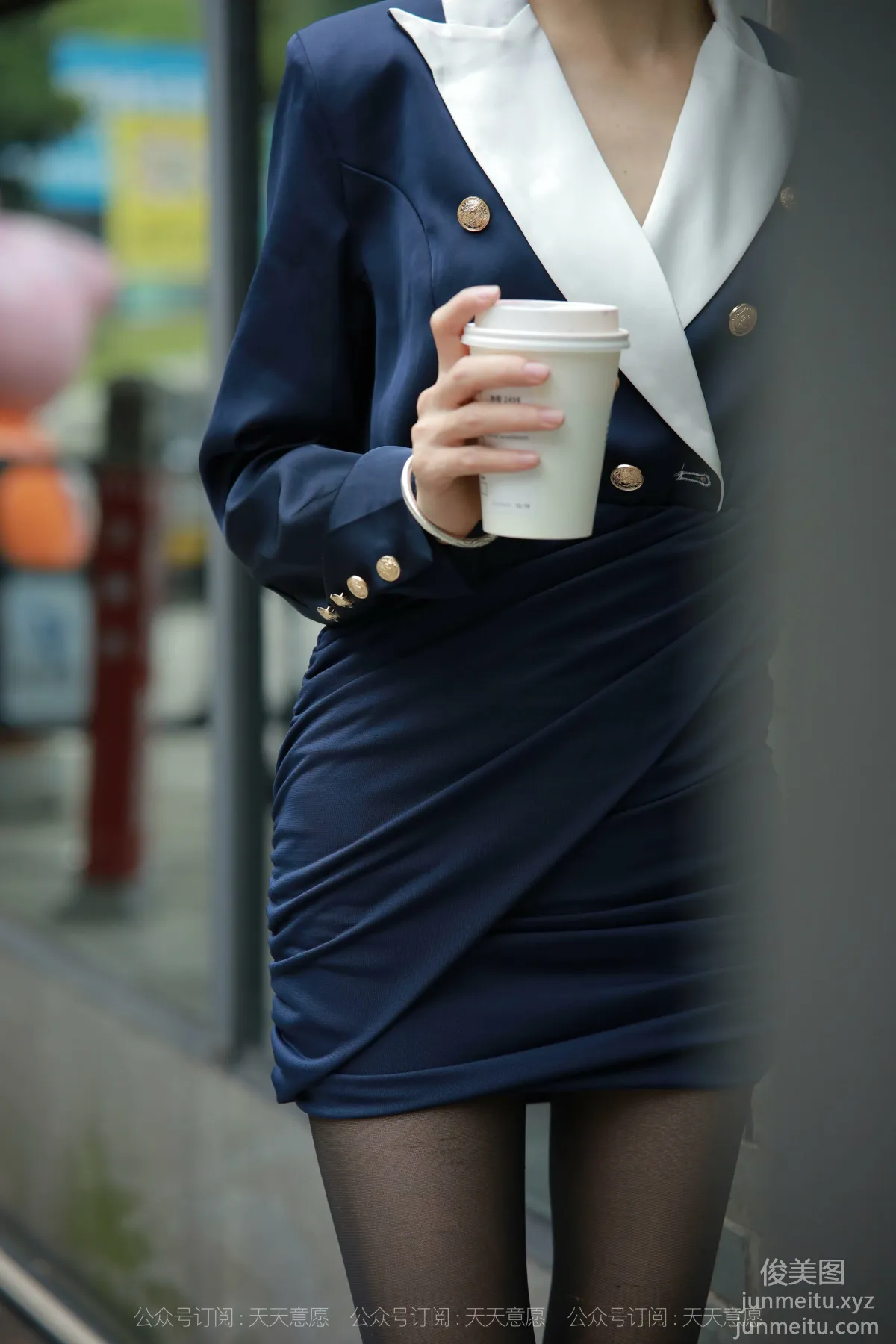 [IESS] 2021.11.05 Silk Enjoyer 966: Xiao Liu, Sexy Bodycon Professional Attire [87P] photo 34