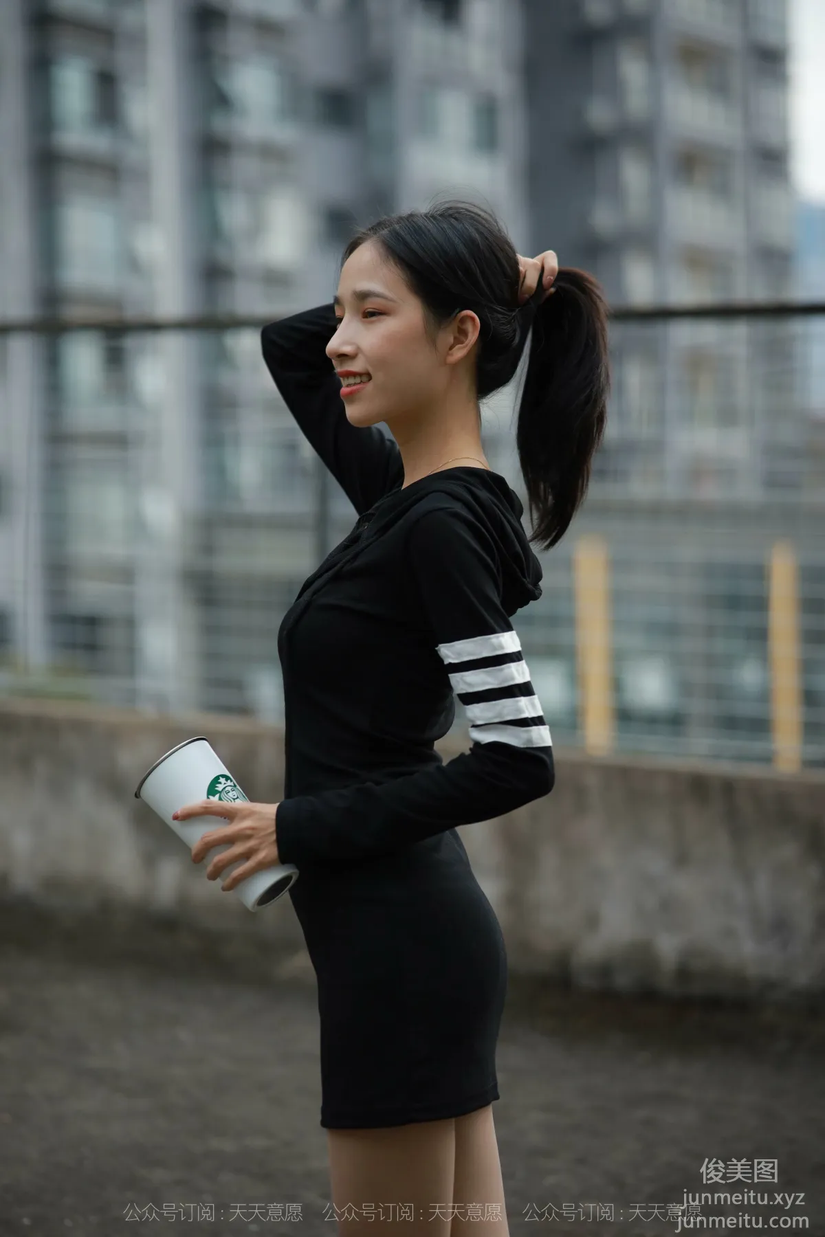 [IESS] 2021.11.06 Silk Enjoyer 967: Mei Zi, Long Legs on the Rooftop [77P] photo 52