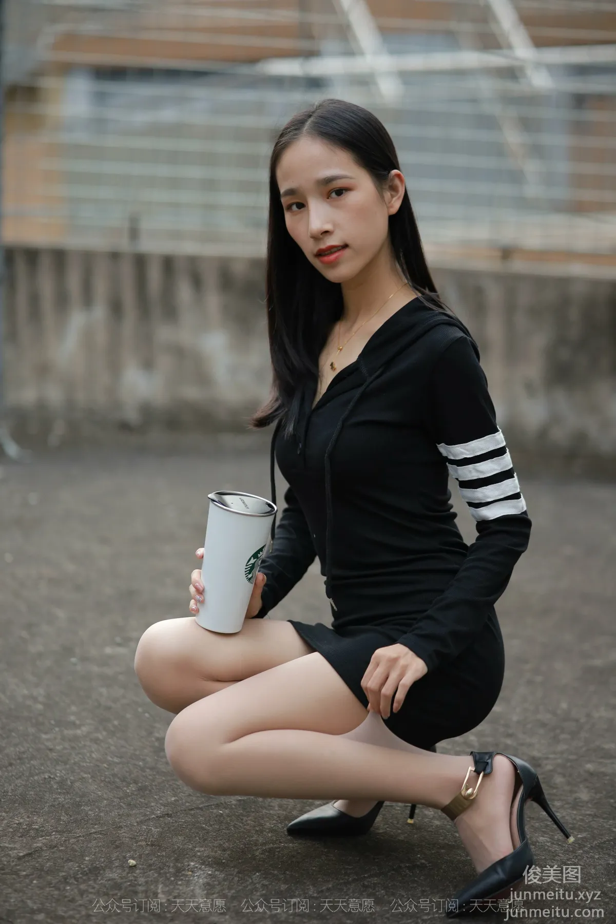 [IESS] 2021.11.06 Silk Enjoyer 967: Mei Zi, Long Legs on the Rooftop [77P] photo 66