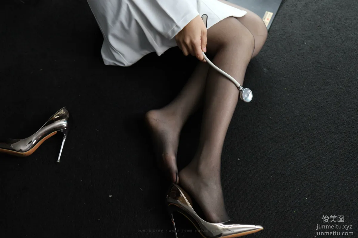 [IESS] 2022.01.05 Silk Enjoyer 982: Xiao Jie, Beautiful Doctor [88P] photo 60