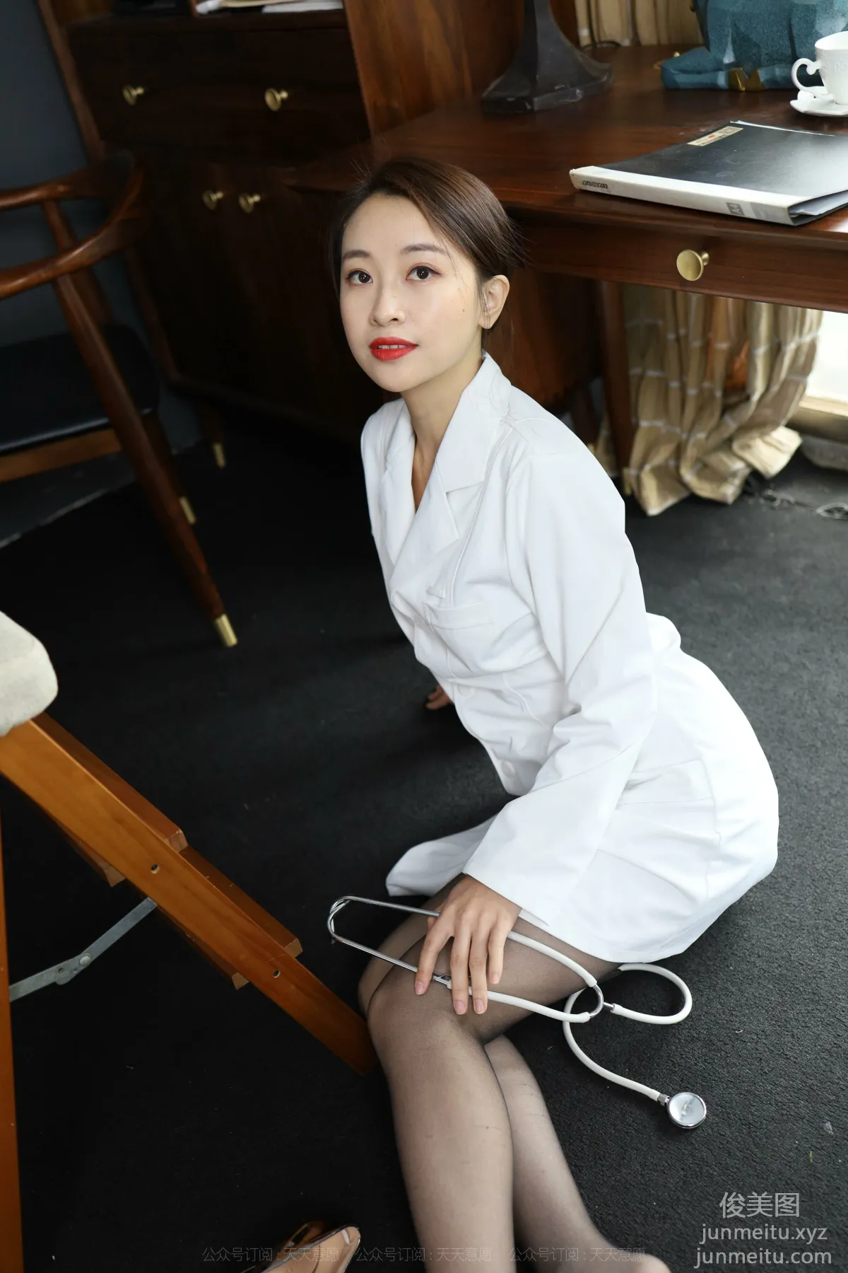 [IESS] 2022.01.05 Silk Enjoyer 982: Xiao Jie, Beautiful Doctor [88P] photo 87