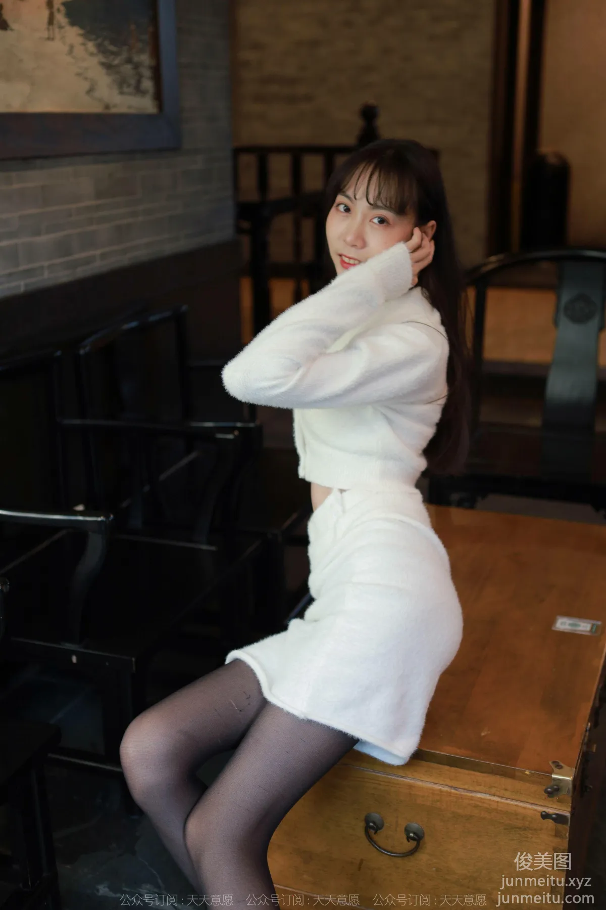 [IESS] 2022.01.27 Silk Enjoyer 993: Tuan Tuan, White Skirt and Long Legs in the Sun [93P] photo 49