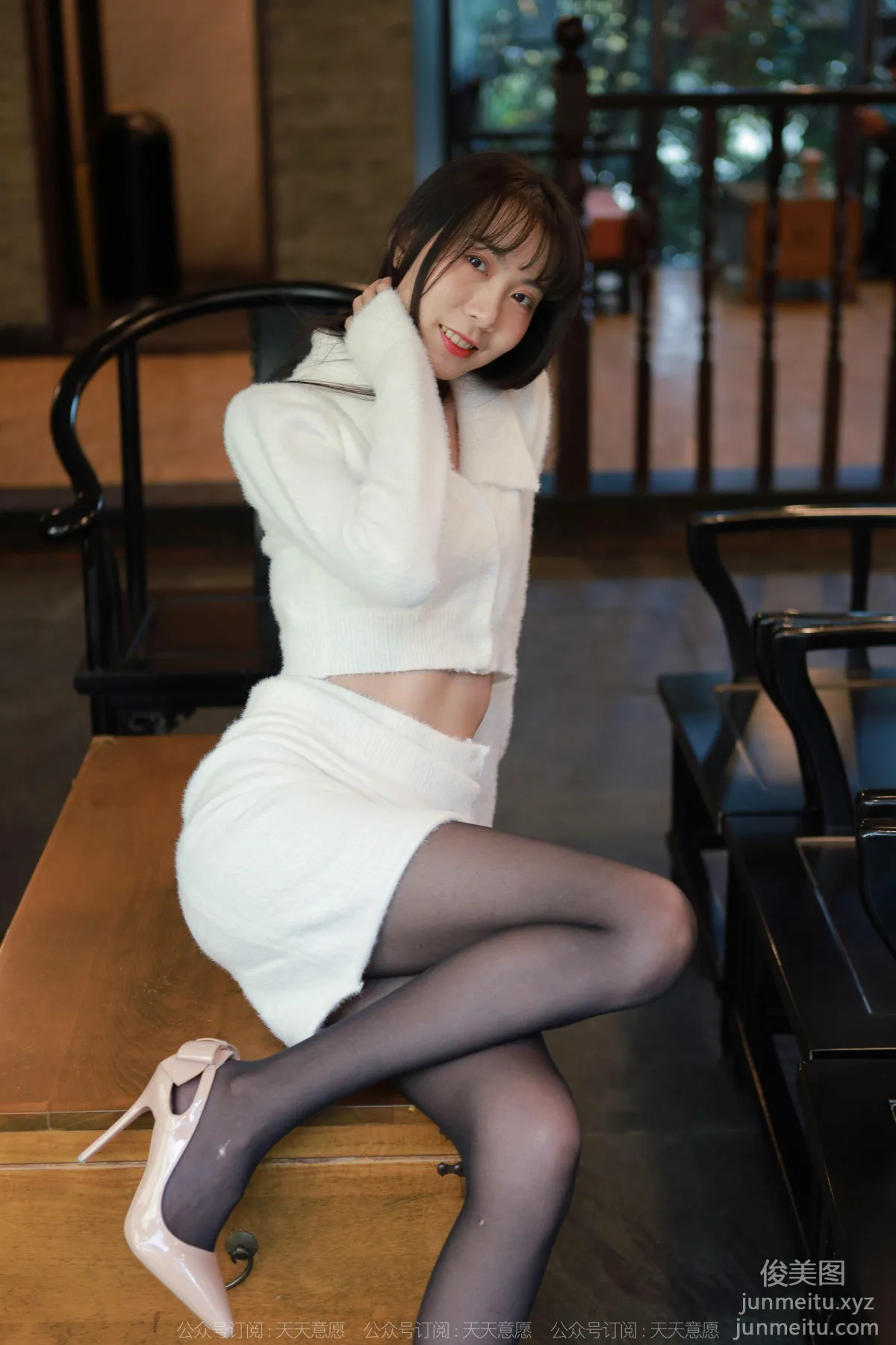 [IESS] 2022.01.27 Silk Enjoyer 993: Tuan Tuan, White Skirt and Long Legs in the Sun [93P] photo 64