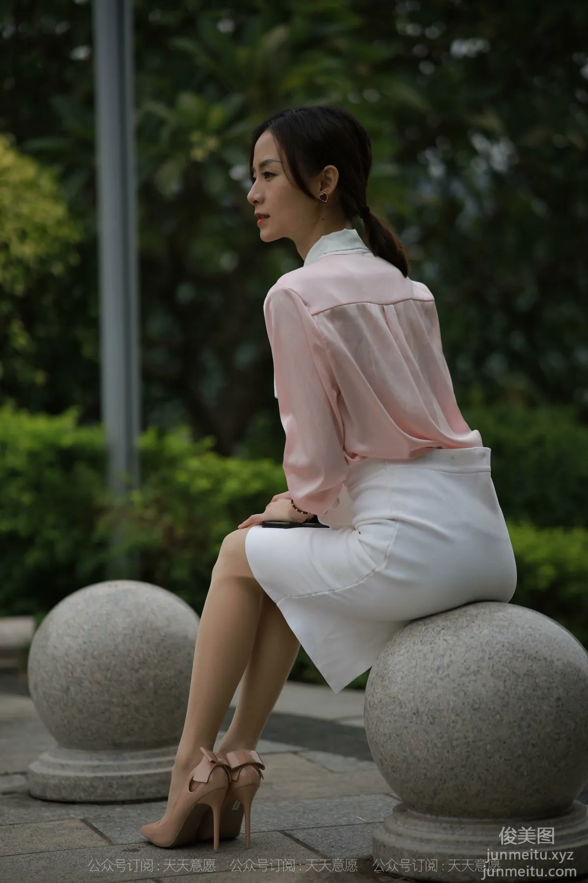 [IESS] 2021.11.11 Silk Enjoyer 971: Xiao Liu, City Beauty [90P] photo 27