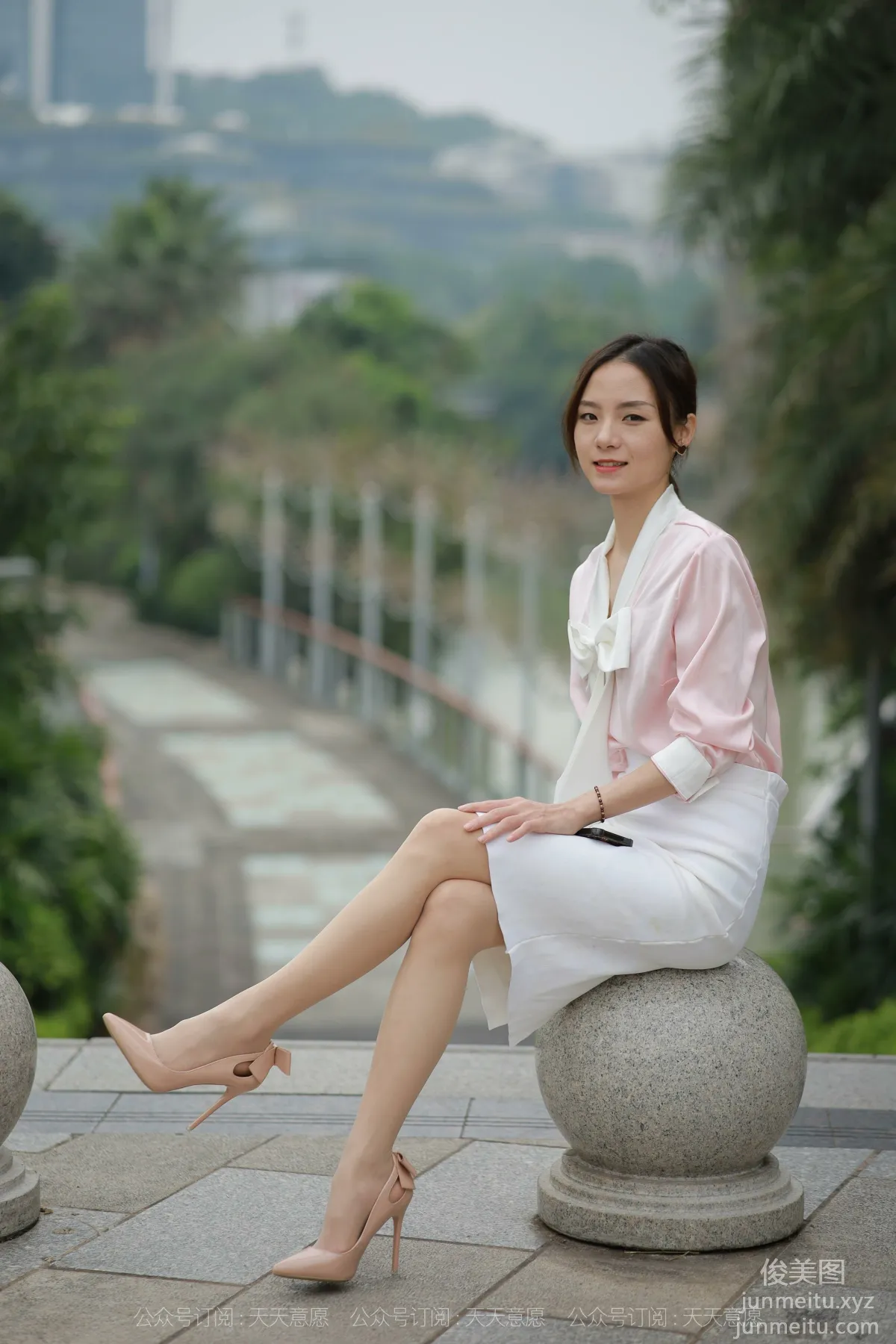 [IESS] 2021.11.11 Silk Enjoyer 971: Xiao Liu, City Beauty [90P] photo 28
