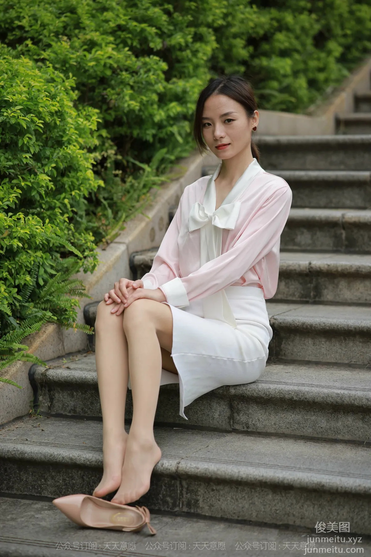 [IESS] 2021.11.11 Silk Enjoyer 971: Xiao Liu, City Beauty [90P] photo 65