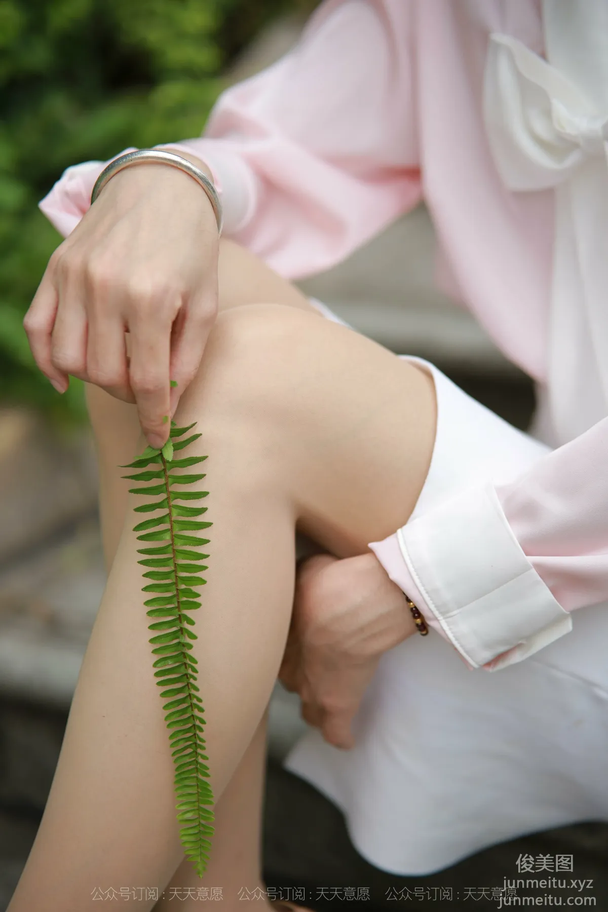 [IESS] 2021.11.11 Silk Enjoyer 971: Xiao Liu, City Beauty [90P] photo 75