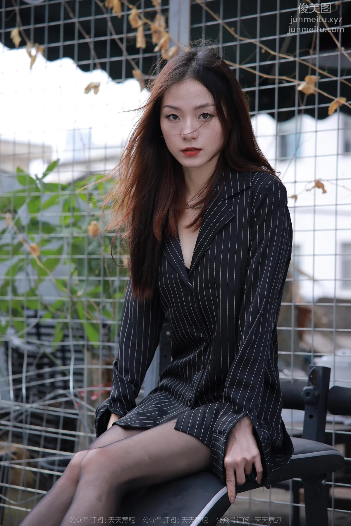 [IESS] 2022.11.18 Silk Enjoyer 1272 Xiao Liu, Following Love [81P] photo 51