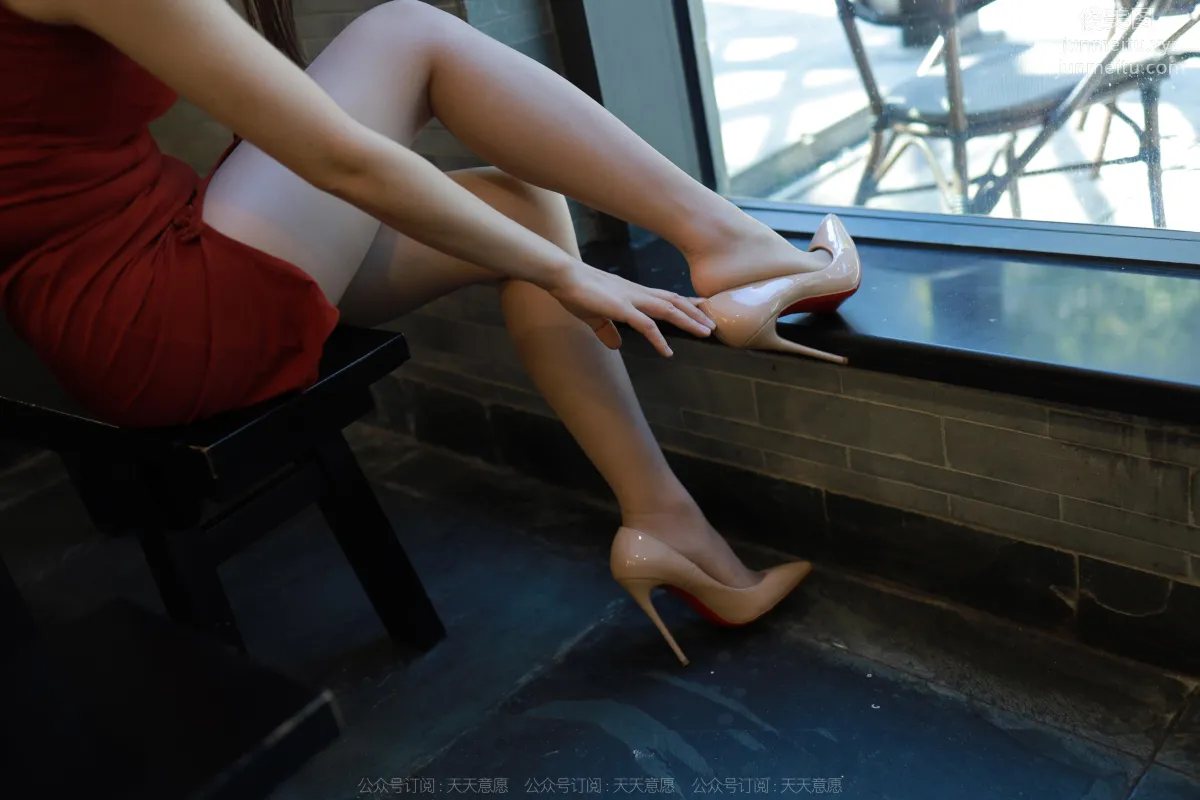 [IESS] 2022.11.20 Silk Enjoyer 1274 Xiao Jie, Red Rose [85P] photo 31
