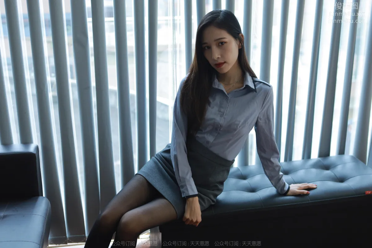 [IESS] 2022.11.27 Silk Enjoyer 1281 Mei Zi, Black Stockings and Gray Skirt [88P] photo 27