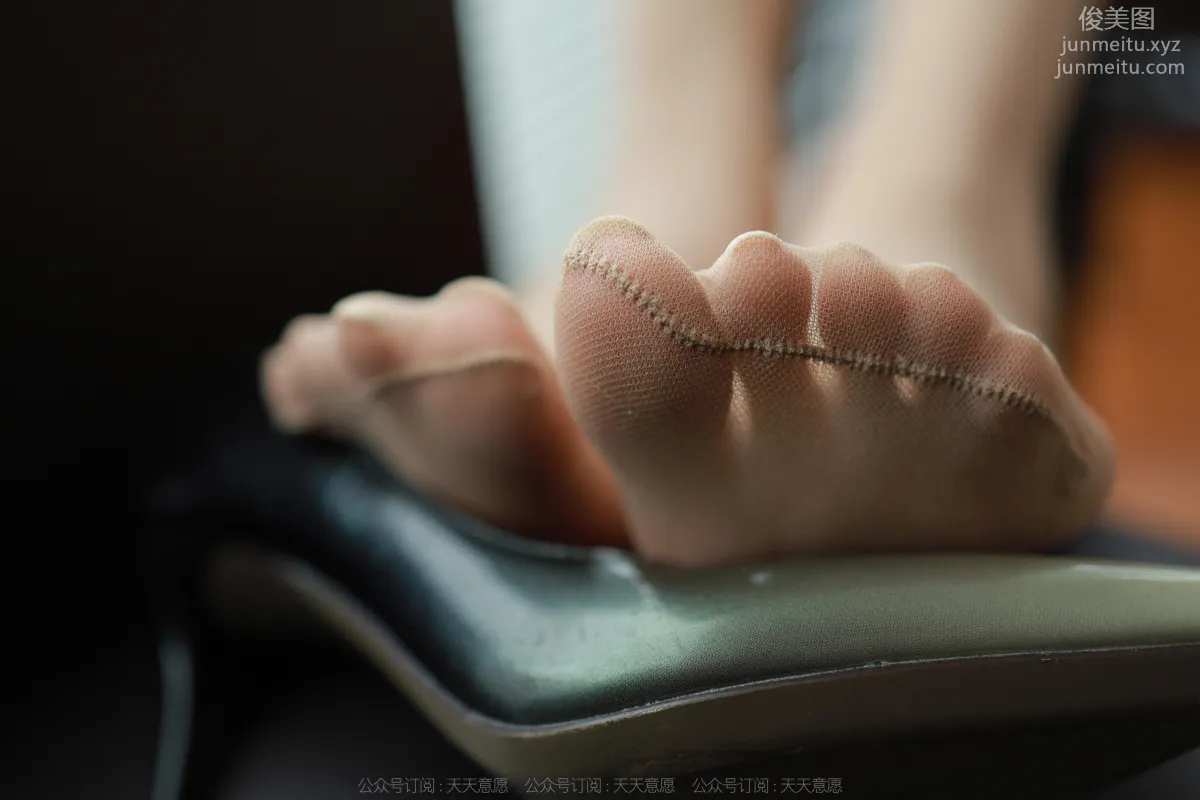 [IESS] 2022.12.03 Silk Enjoyer 1287 Mei Zi, Beautiful Feet and Lovely Lady [91P] photo 18