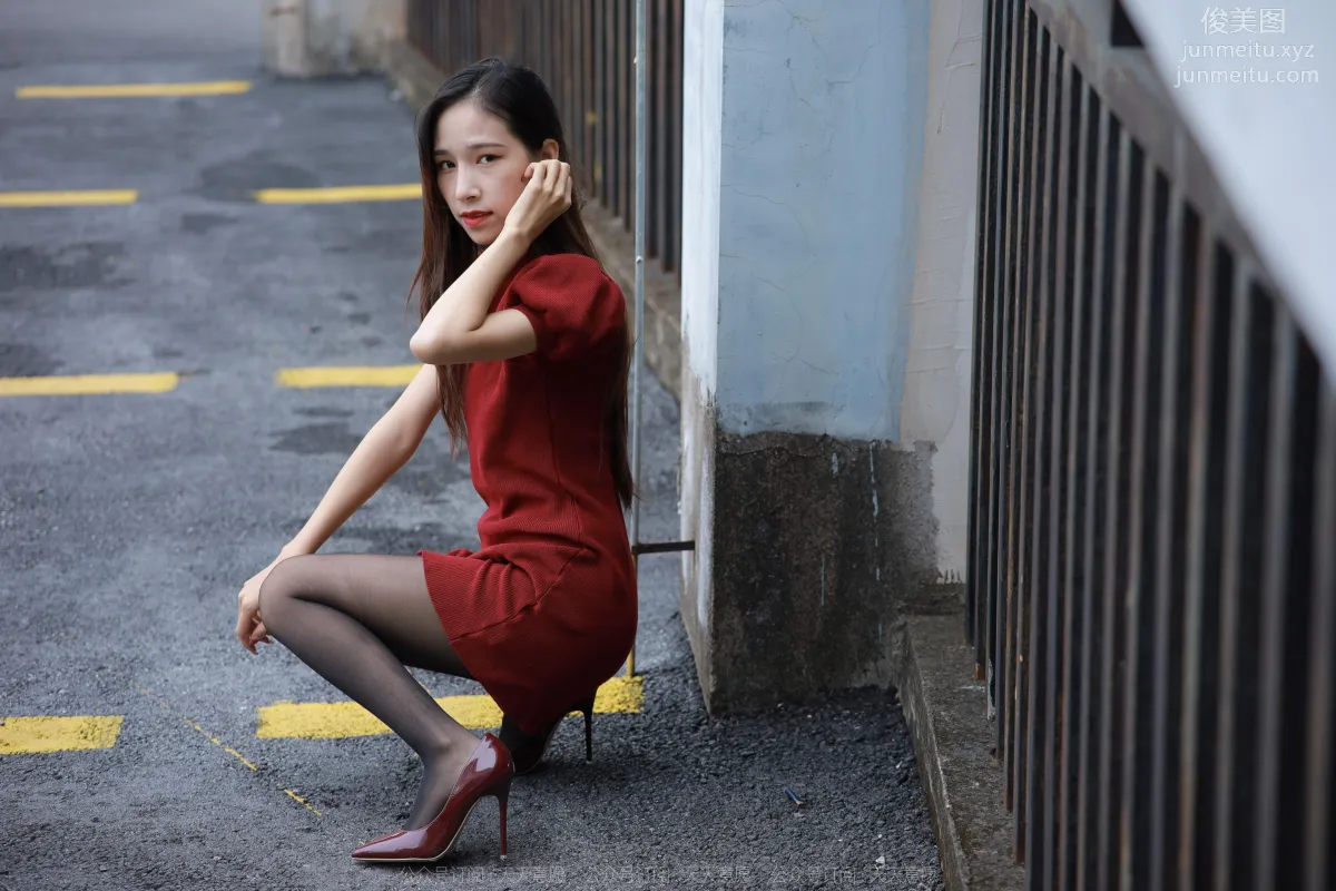 [IESS] 2022.12.09 Silk Enjoyer 1293 Mei Zi, Wine Red High Heels [77P] photo 2