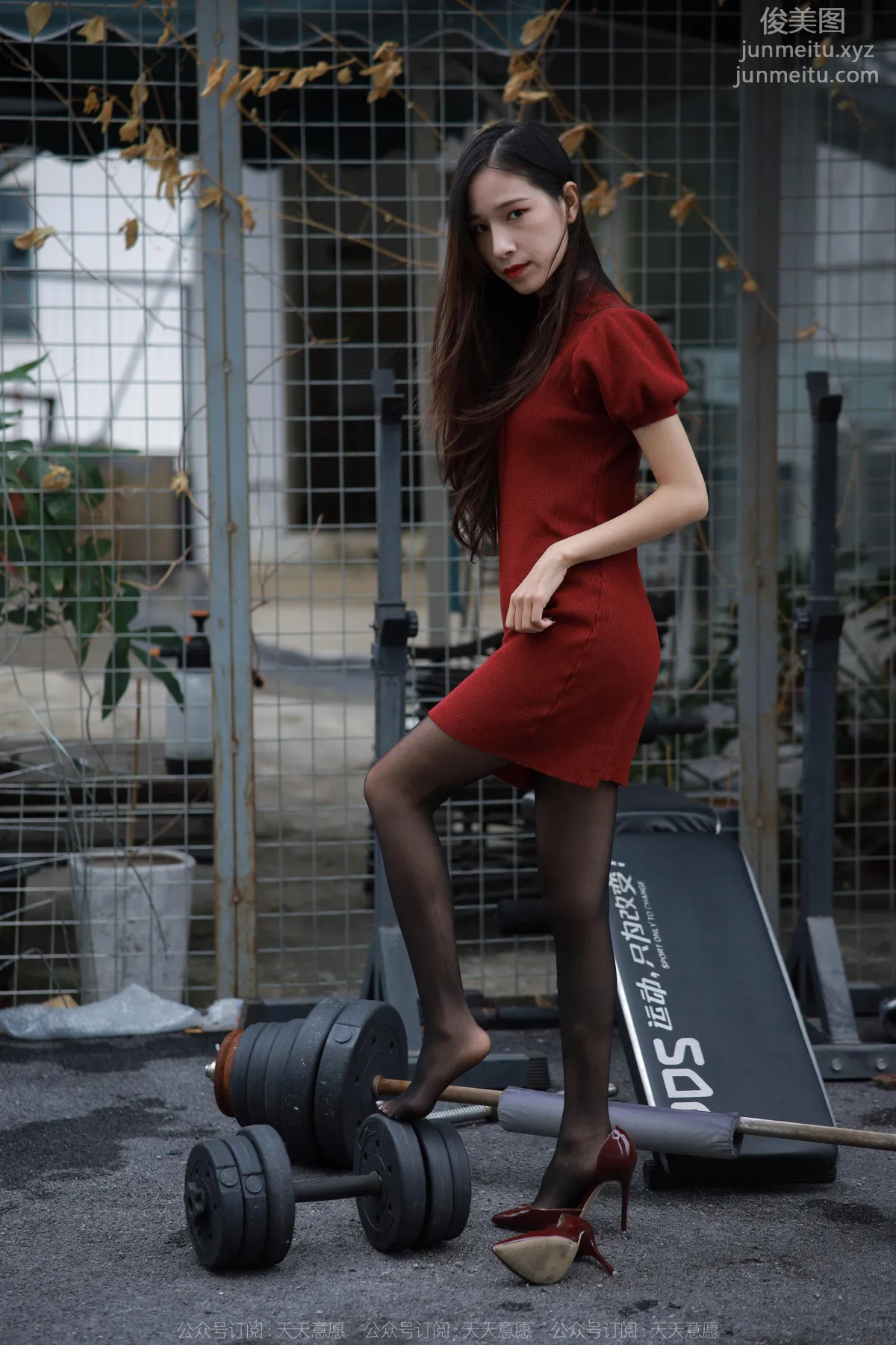 [IESS] 2022.12.09 Silk Enjoyer 1293 Mei Zi, Wine Red High Heels [77P] photo 8