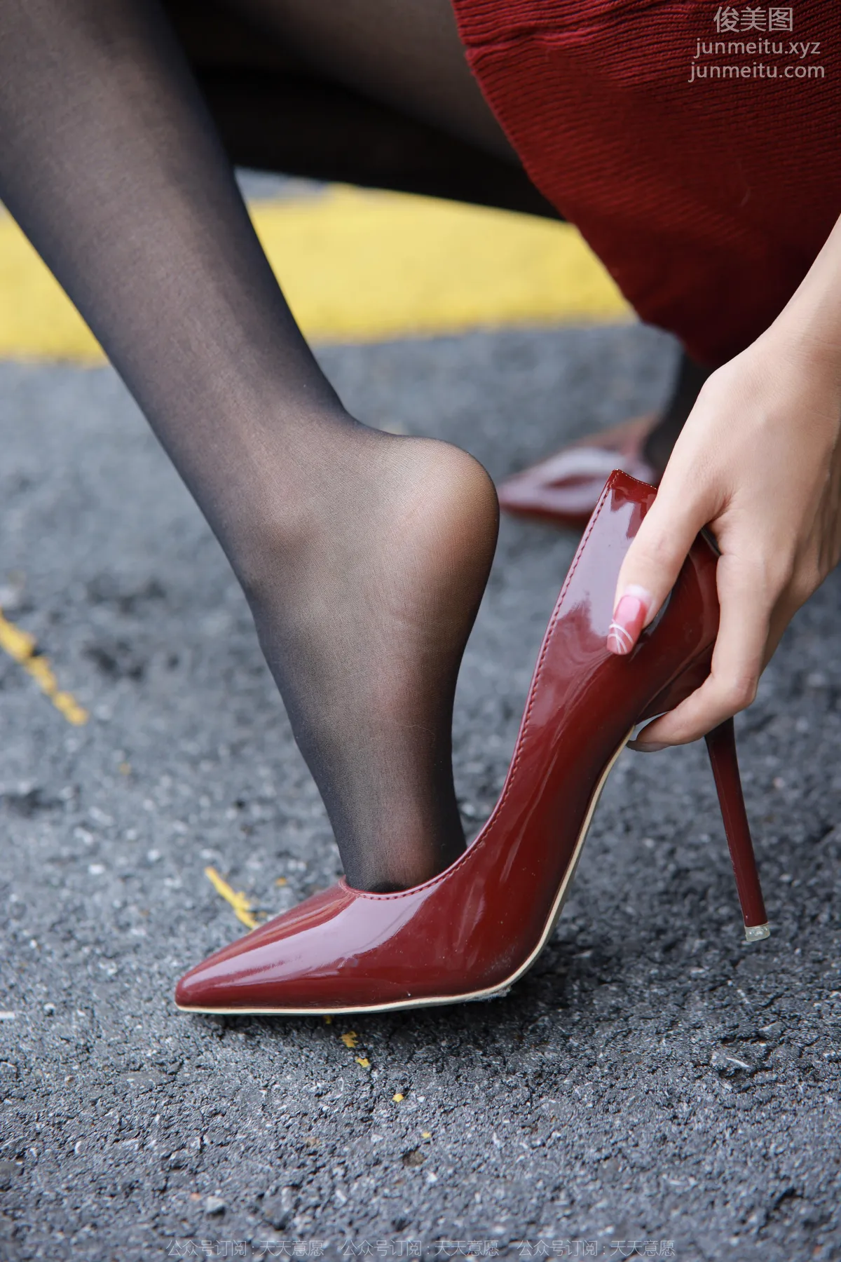 [IESS] 2022.12.09 Silk Enjoyer 1293 Mei Zi, Wine Red High Heels [77P] photo 77