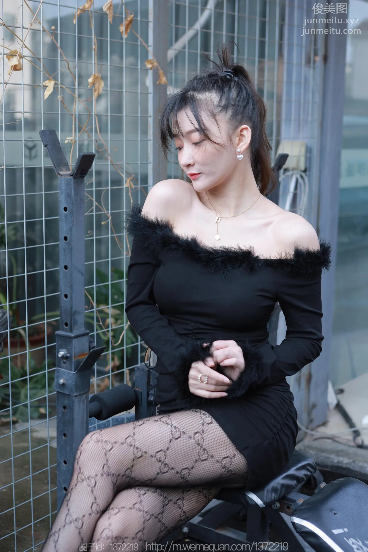 [IESS] 2022.12.22 Silk Enjoyer 1306 IESS Qiuqiu, Story in the Car [90P] photo 13