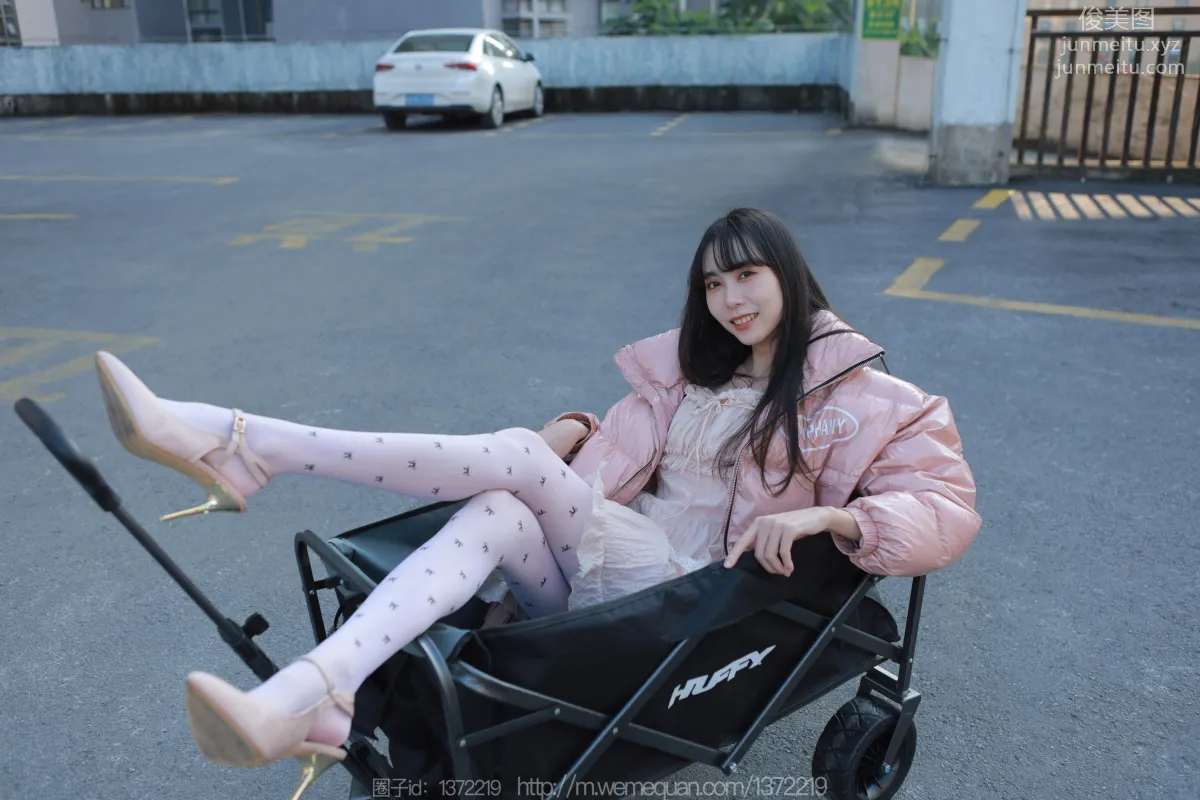 [IESS] 2022.12.23 Silk Enjoyer 1307 Tuan Tuan, Long Legs Pushing the Cart [84P] photo 16