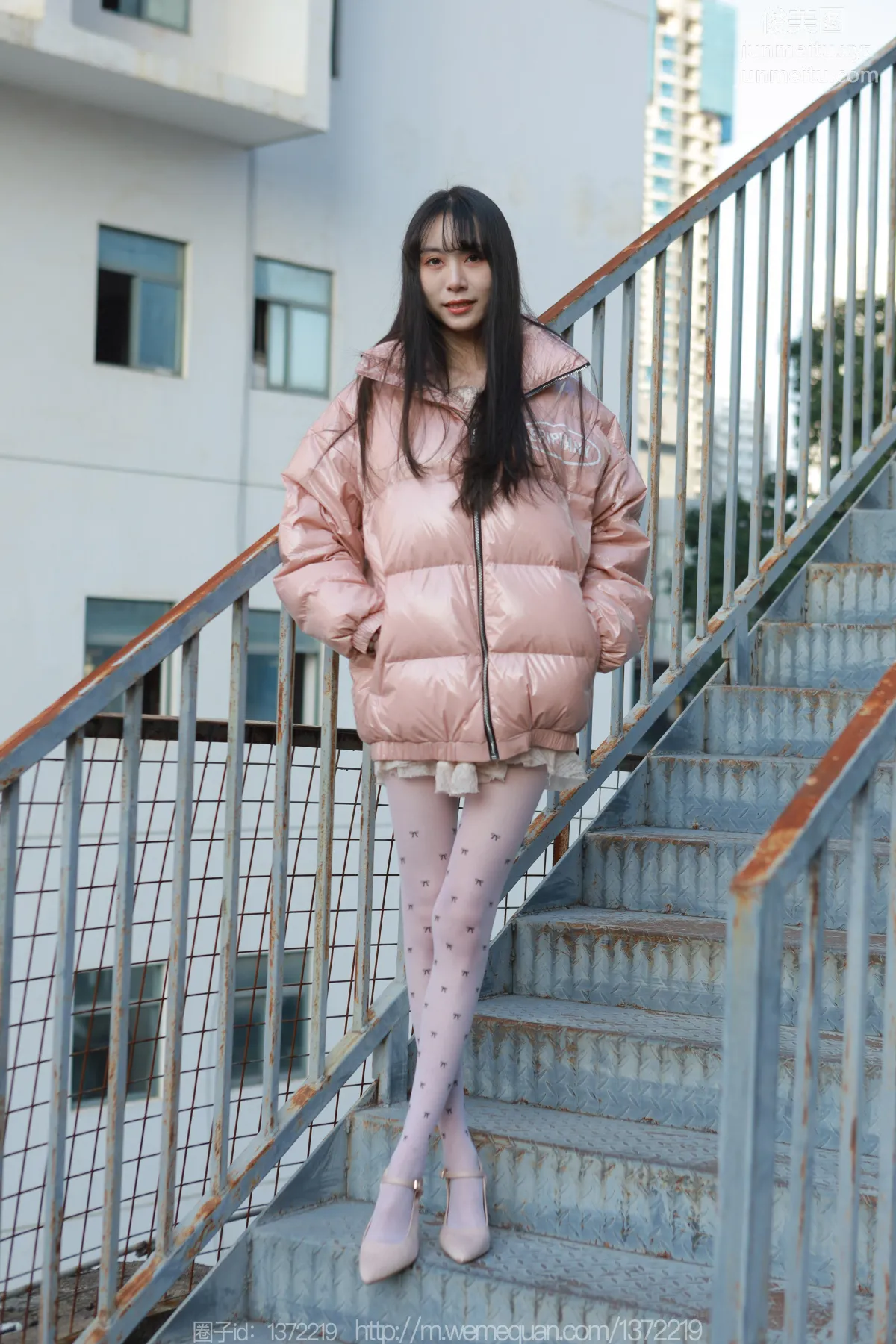 [IESS] 2022.12.23 Silk Enjoyer 1307 Tuan Tuan, Long Legs Pushing the Cart [84P] photo 37