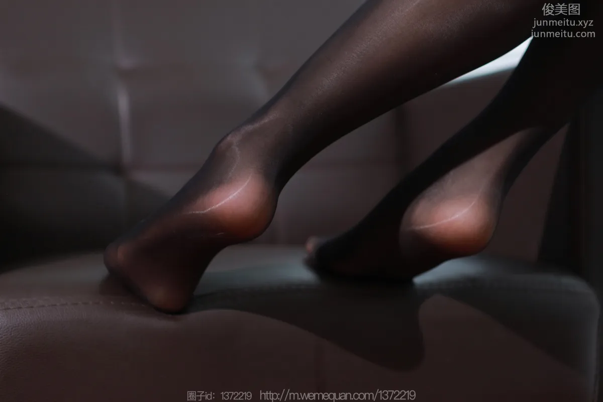 [IESS] 2022.12.27 Silk Enjoyer 1311 Xiao Bao, Shiny Black Stockings [87P] photo 79